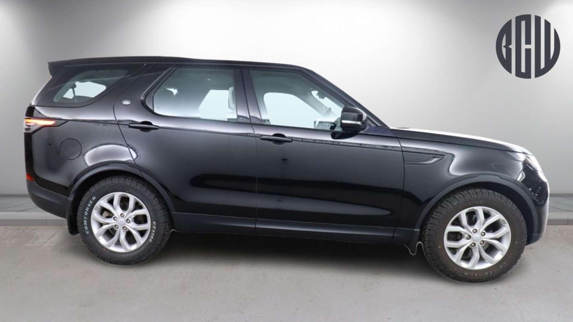 Land Rover Discovery view 5