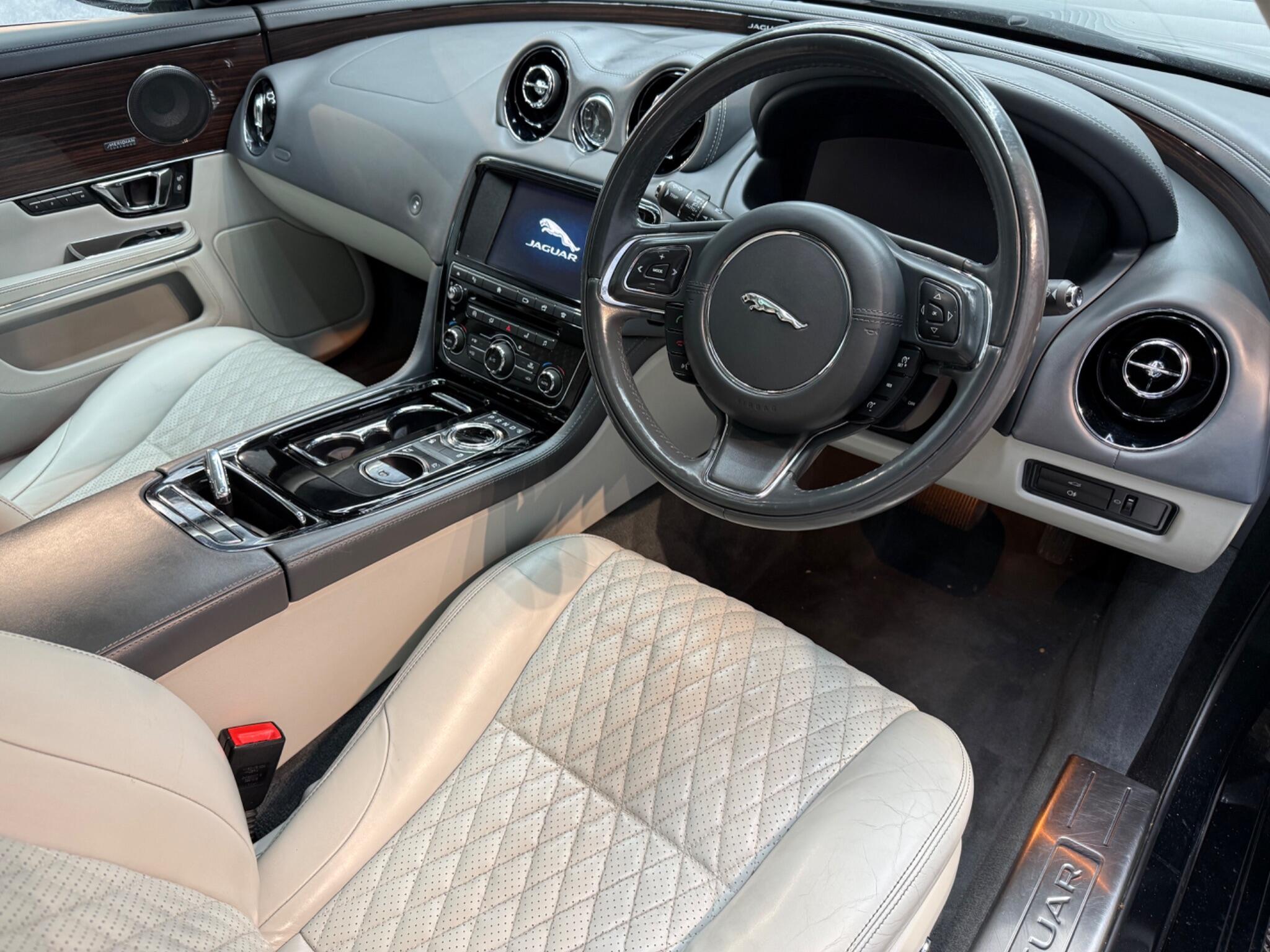 Jaguar XJ view 2