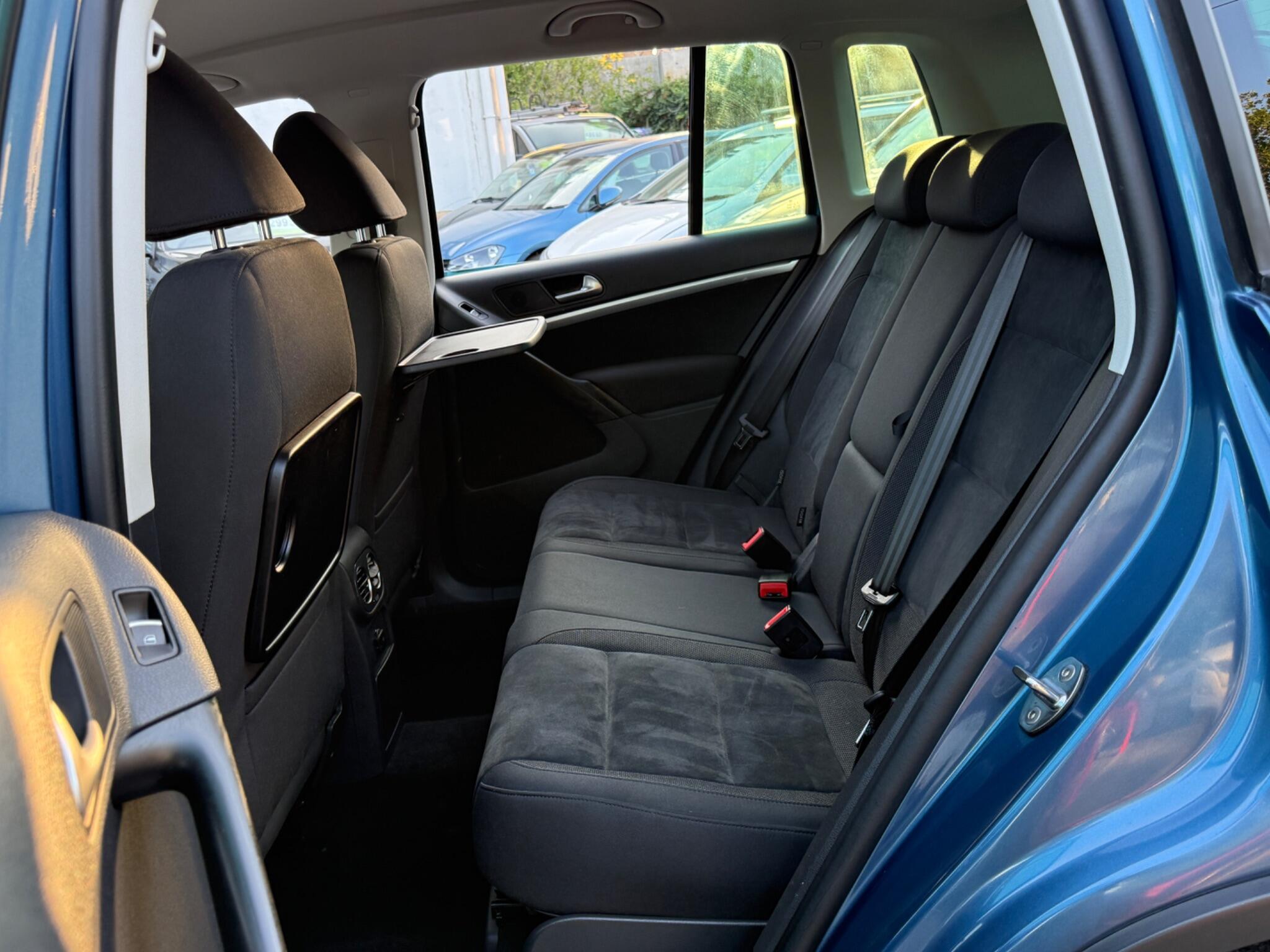 Volkswagen Tiguan - Image 57