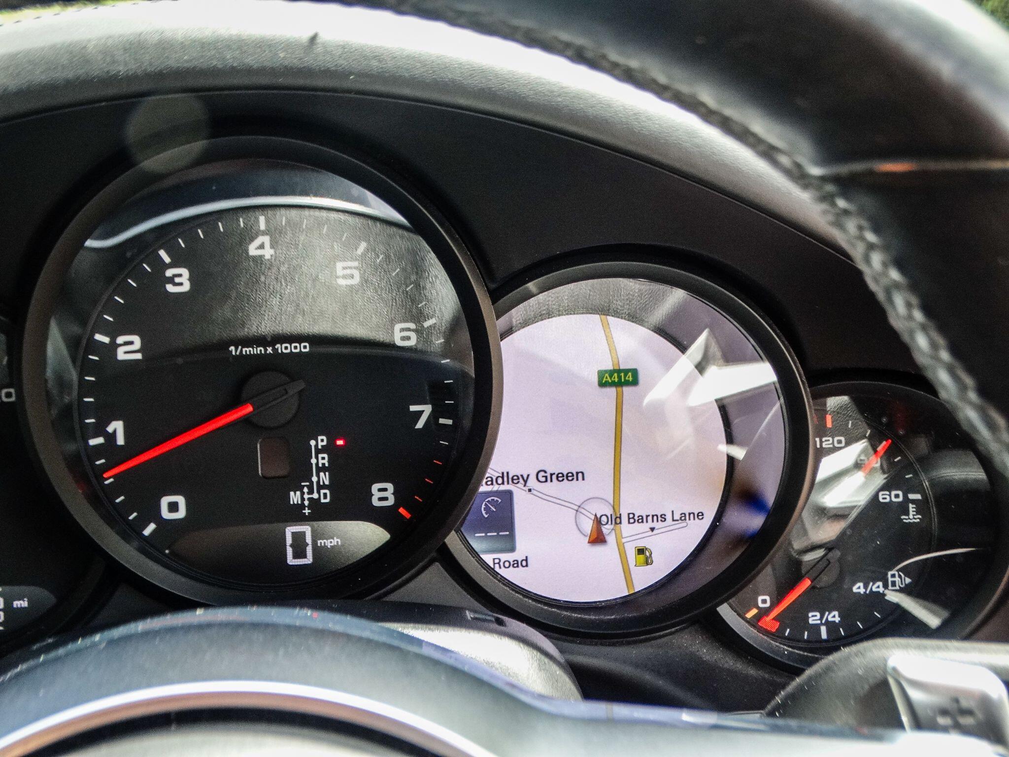 Porsche 911 view 21