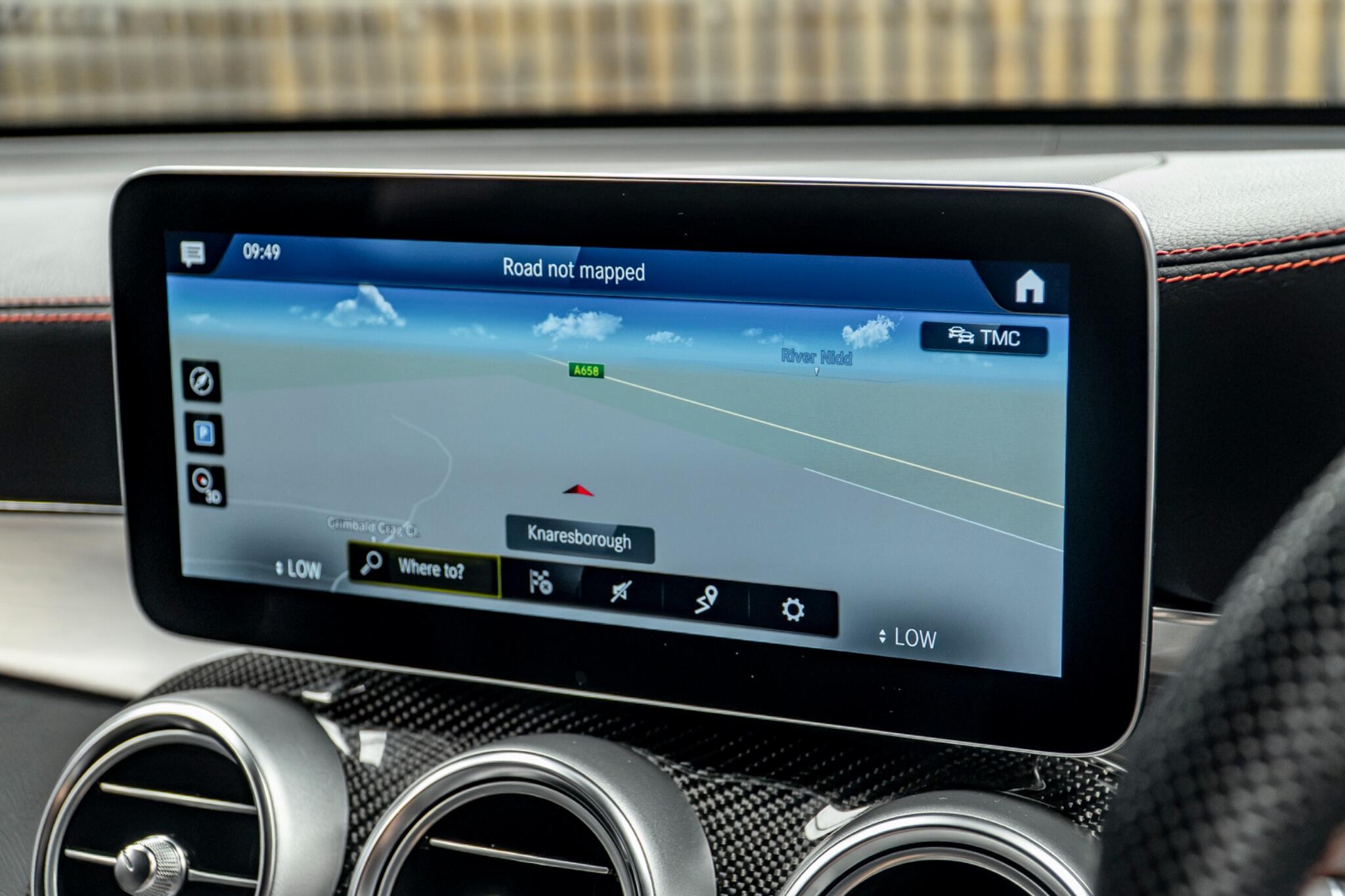 Mercedes-Benz GLC view 4