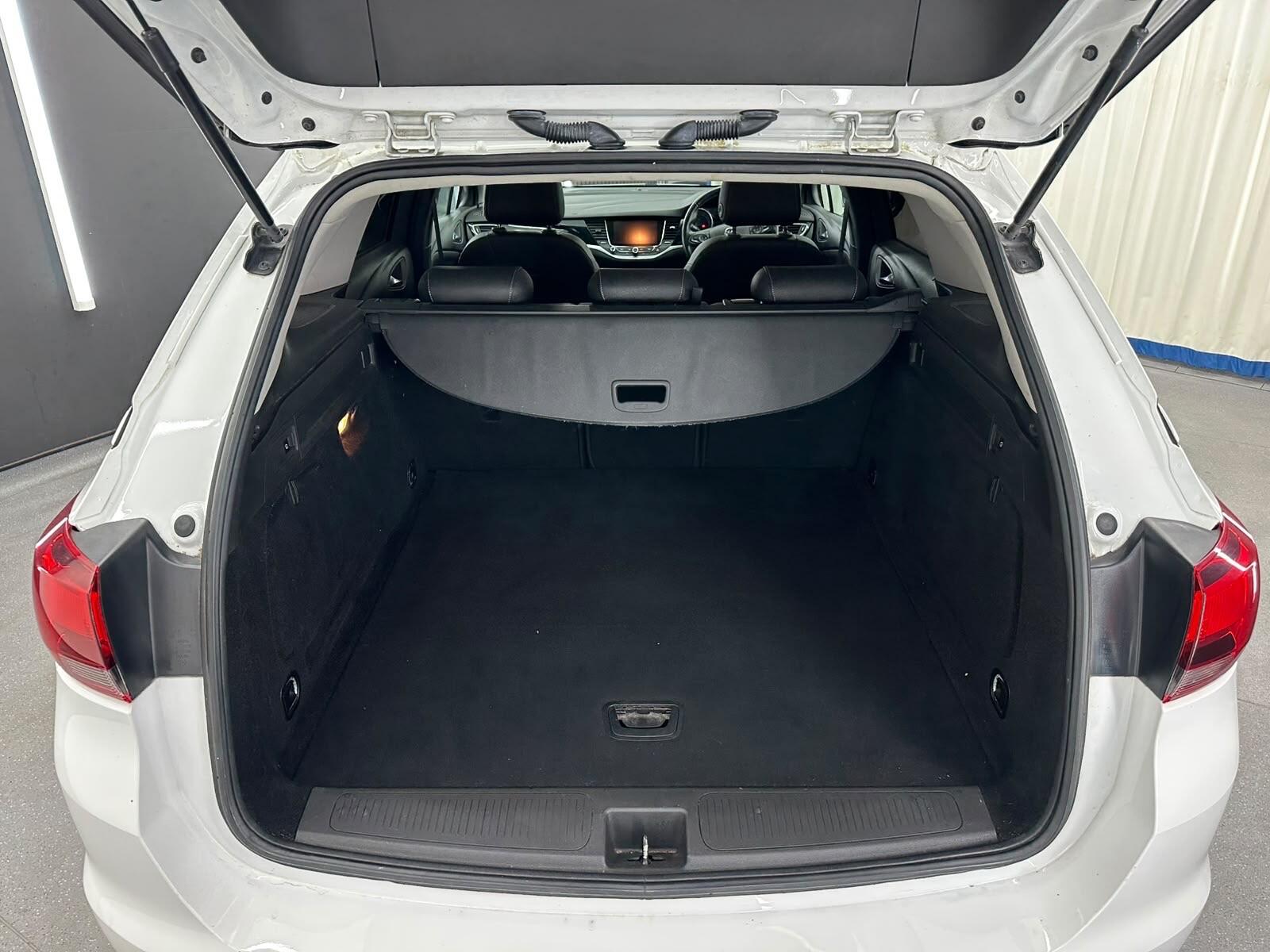 Vauxhall Astra view 20
