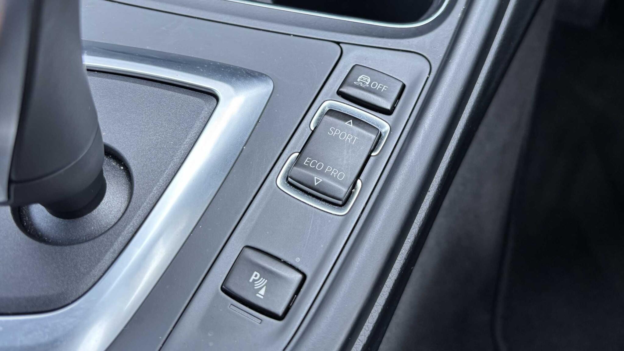 BMW 4 Series view 26