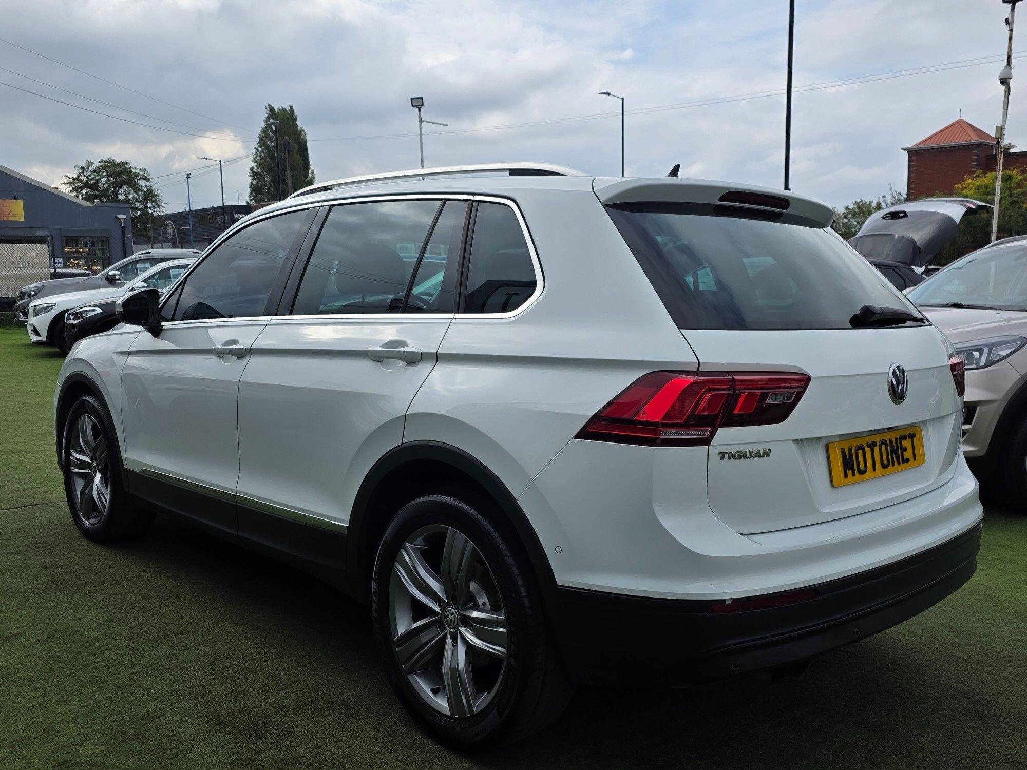 Volkswagen Tiguan view 7