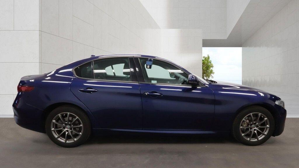 Alfa Romeo Giulia view 4