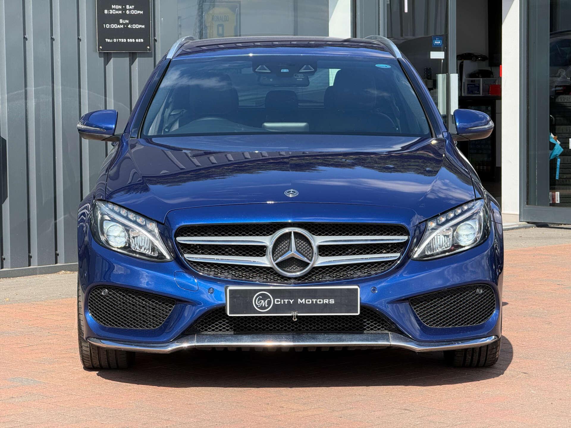Mercedes-Benz C-Class view 9