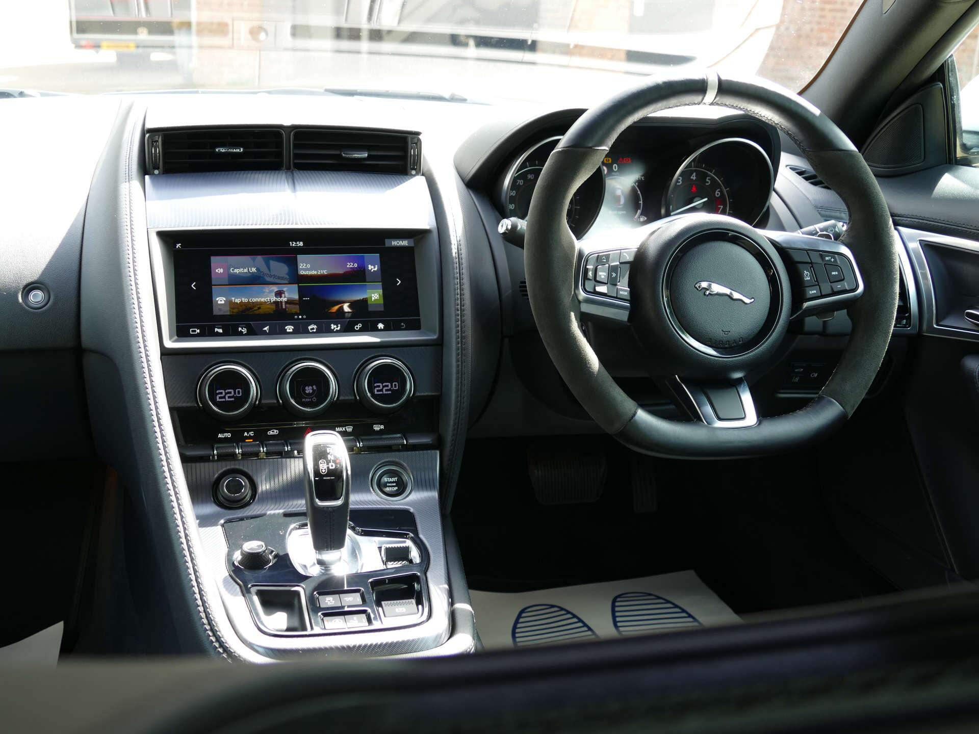 Jaguar F-Type view 34