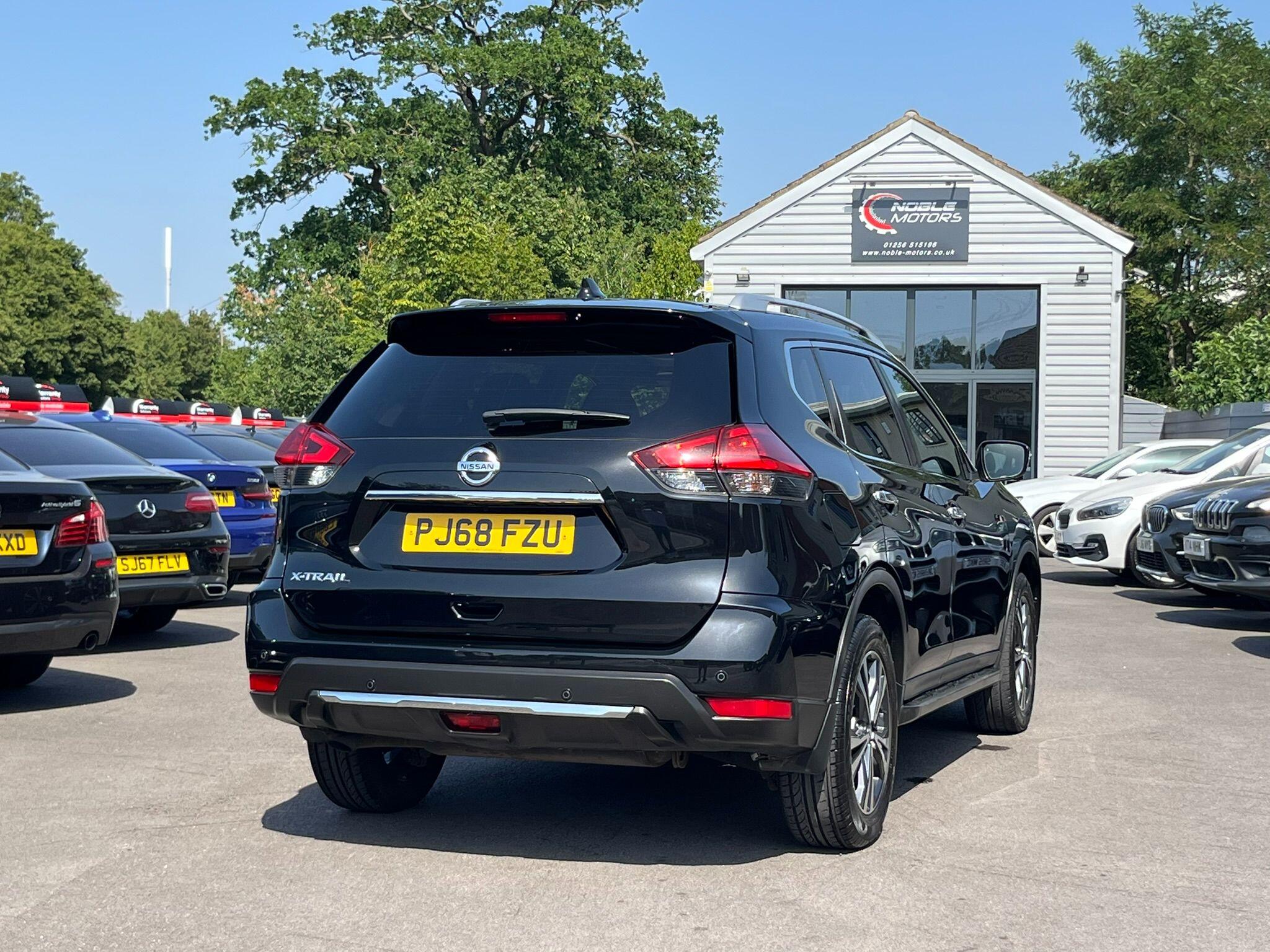 Nissan X-Trail view 7
