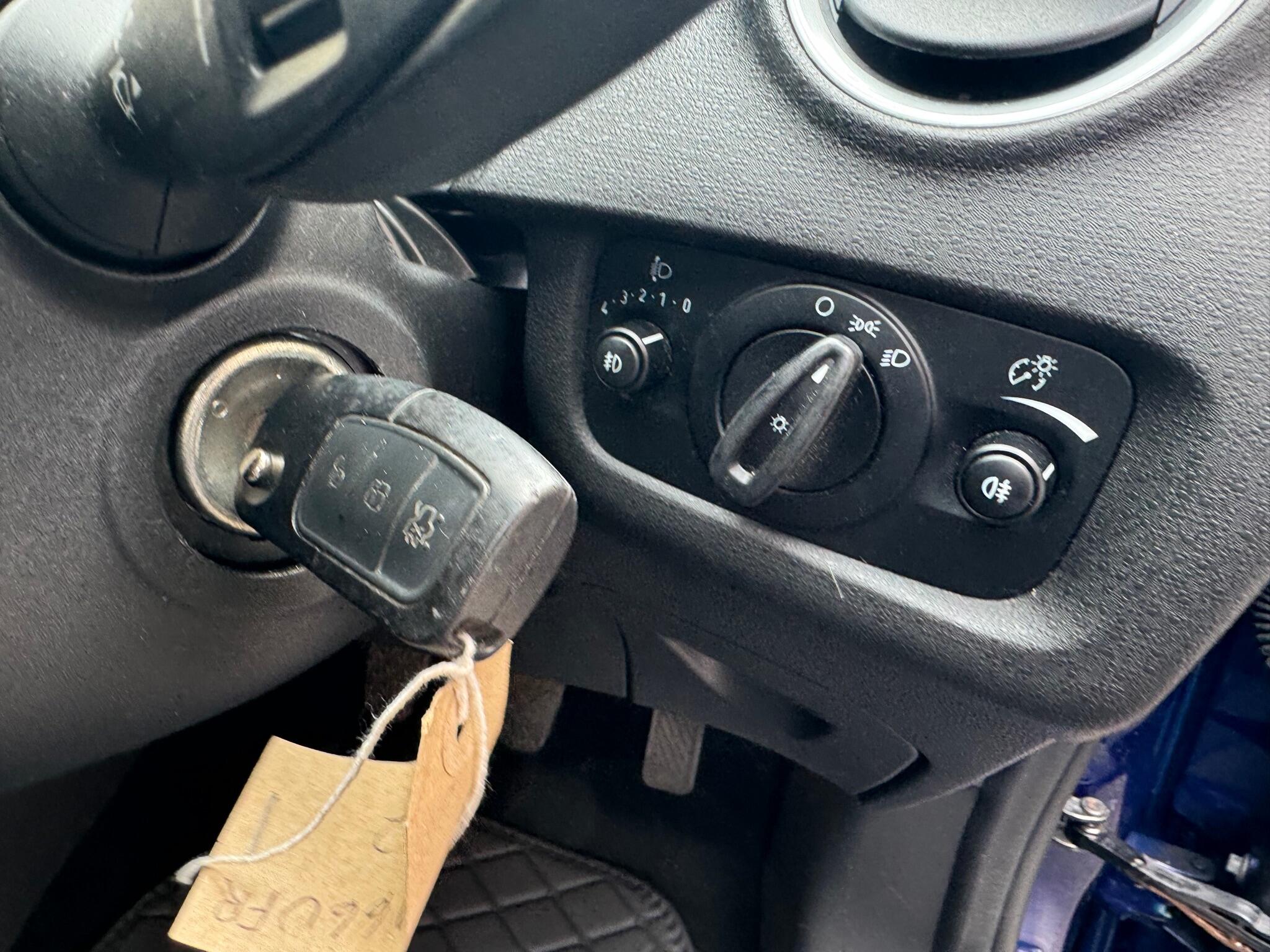 Ford Fiesta view 14