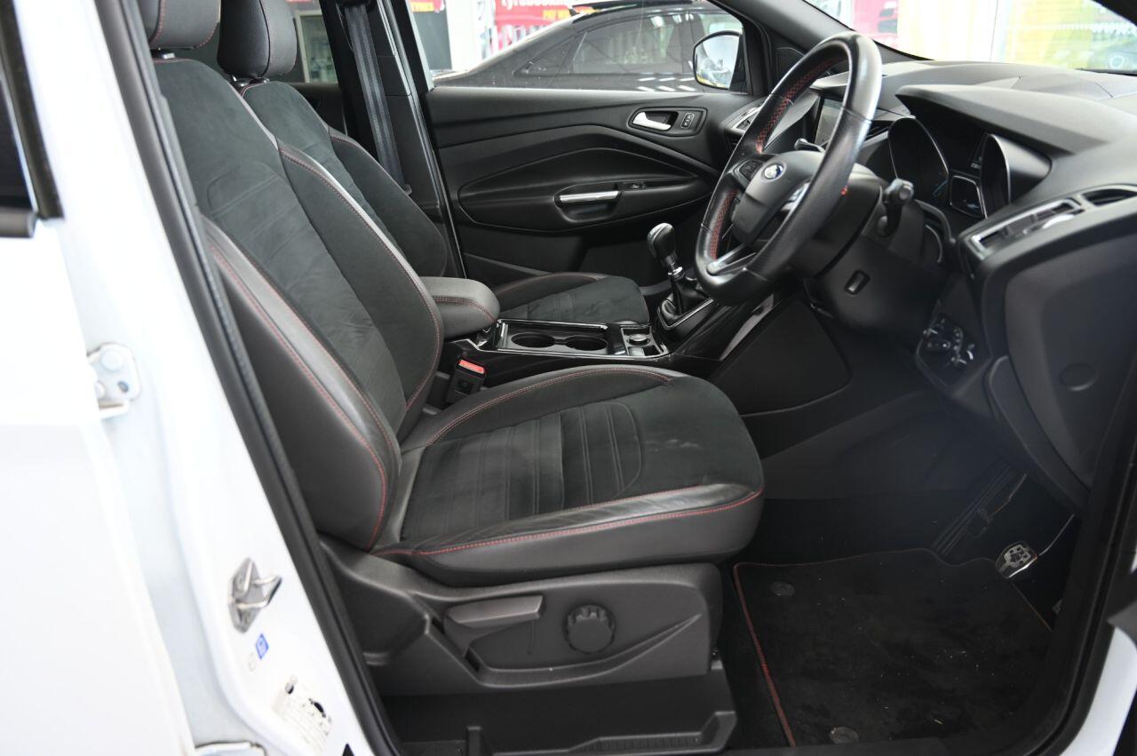 Ford Kuga view 18