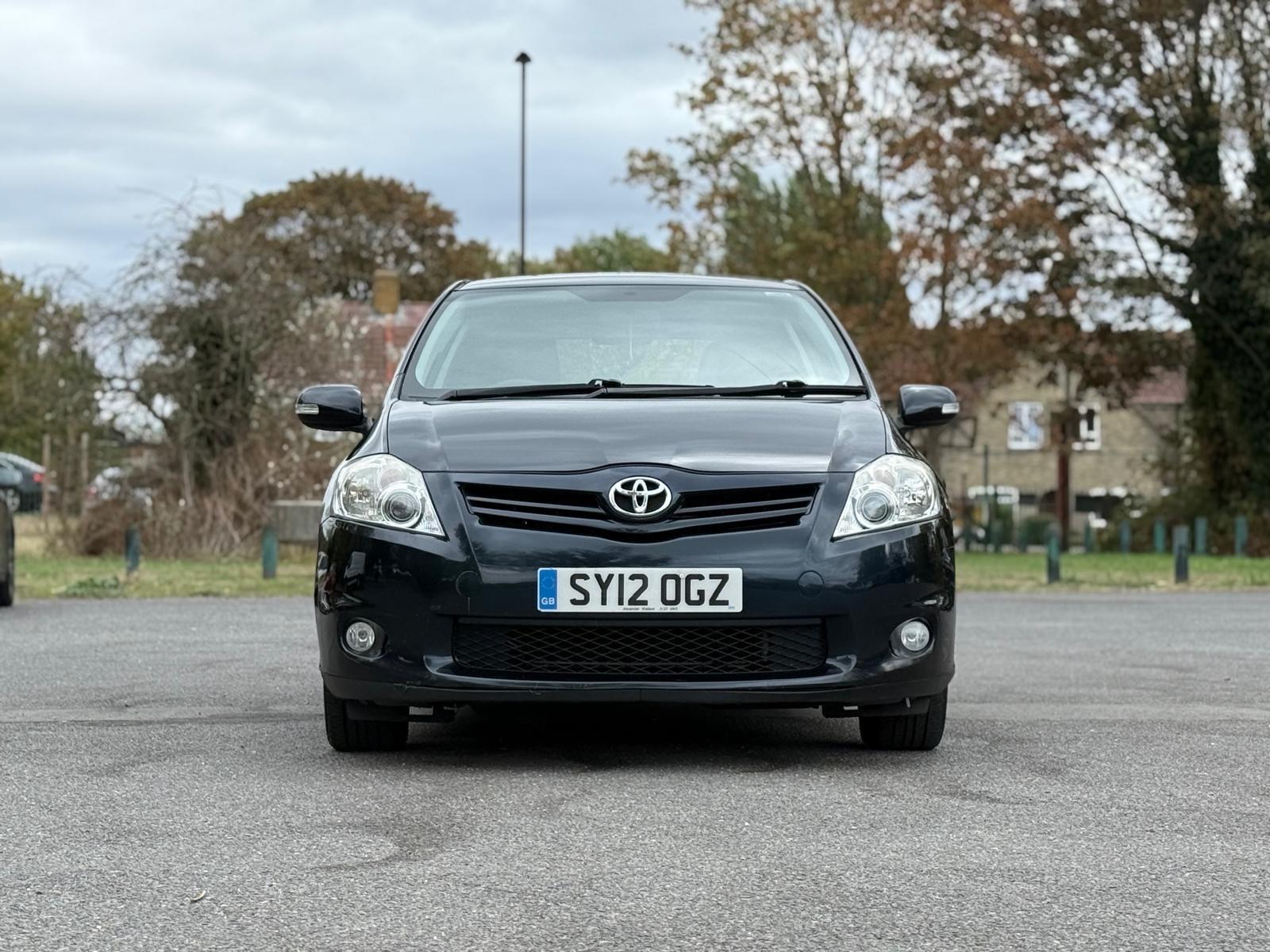 Toyota Auris view 12