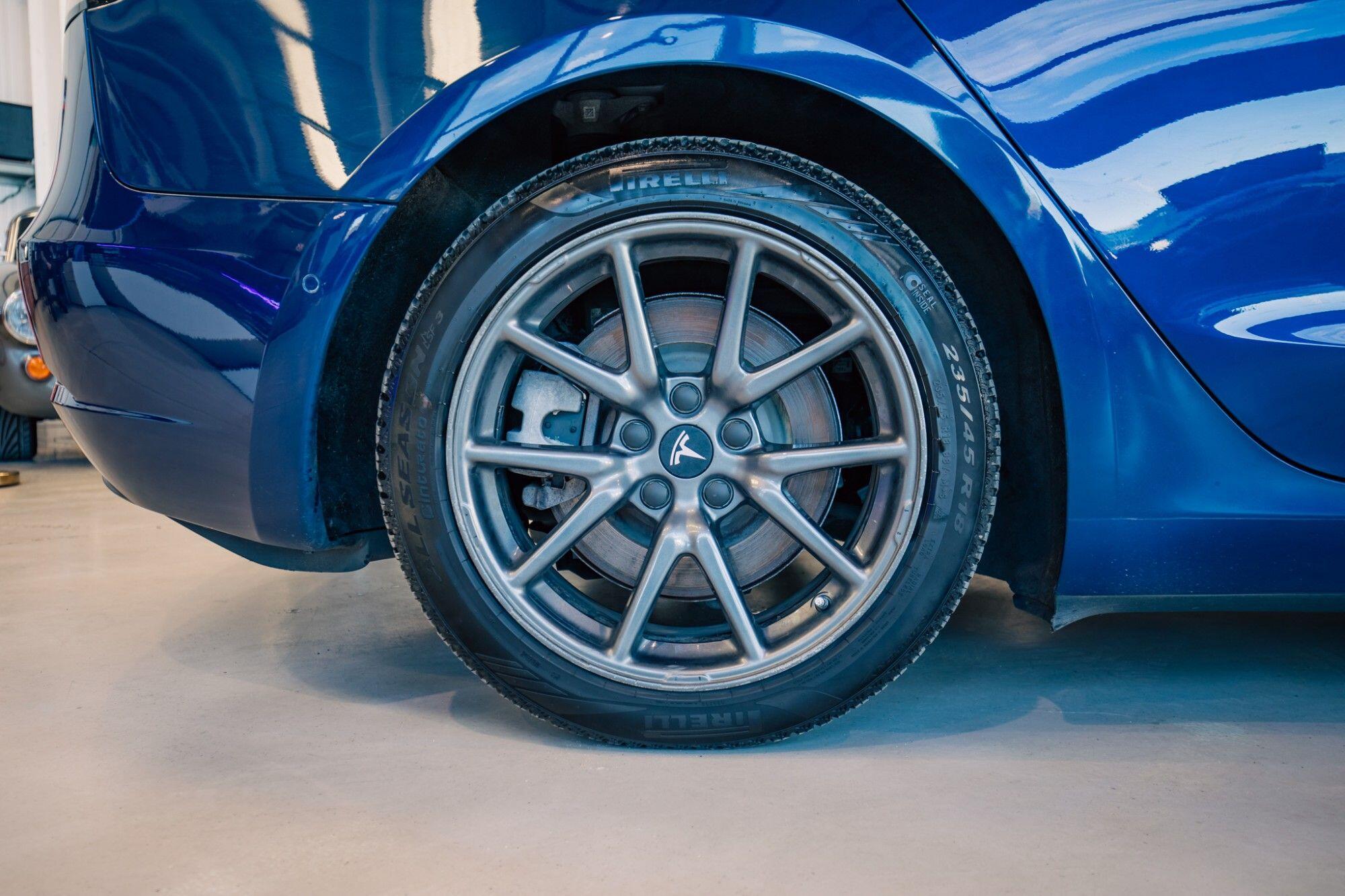 Tesla Model 3 view 7