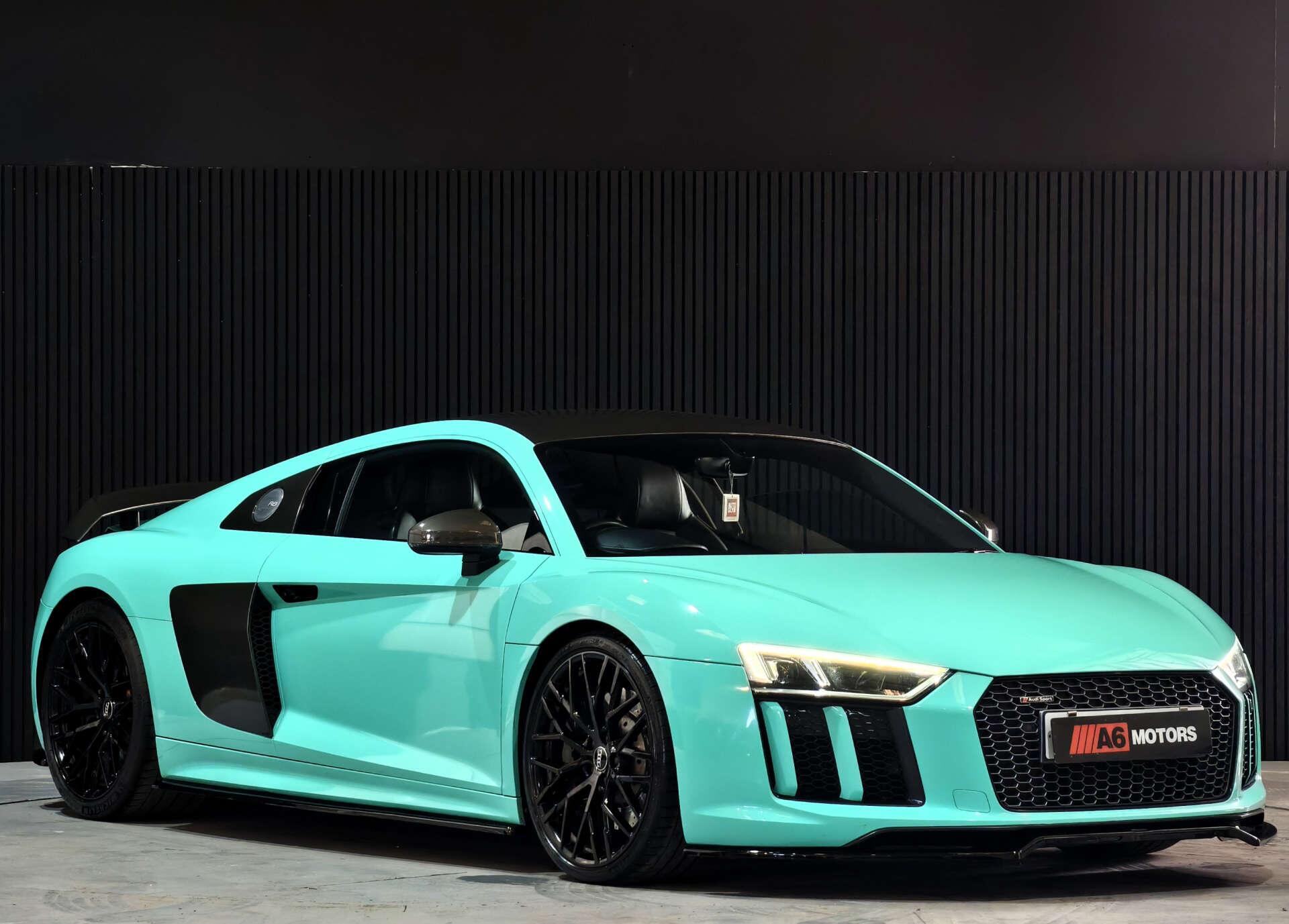 Audi R8 view 14