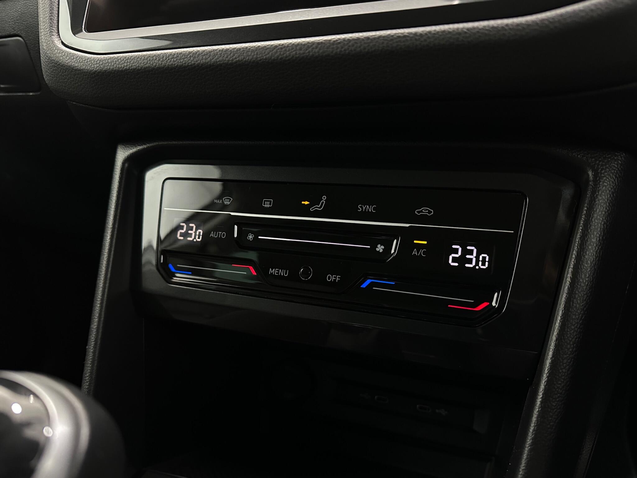 Volkswagen Tiguan view 19