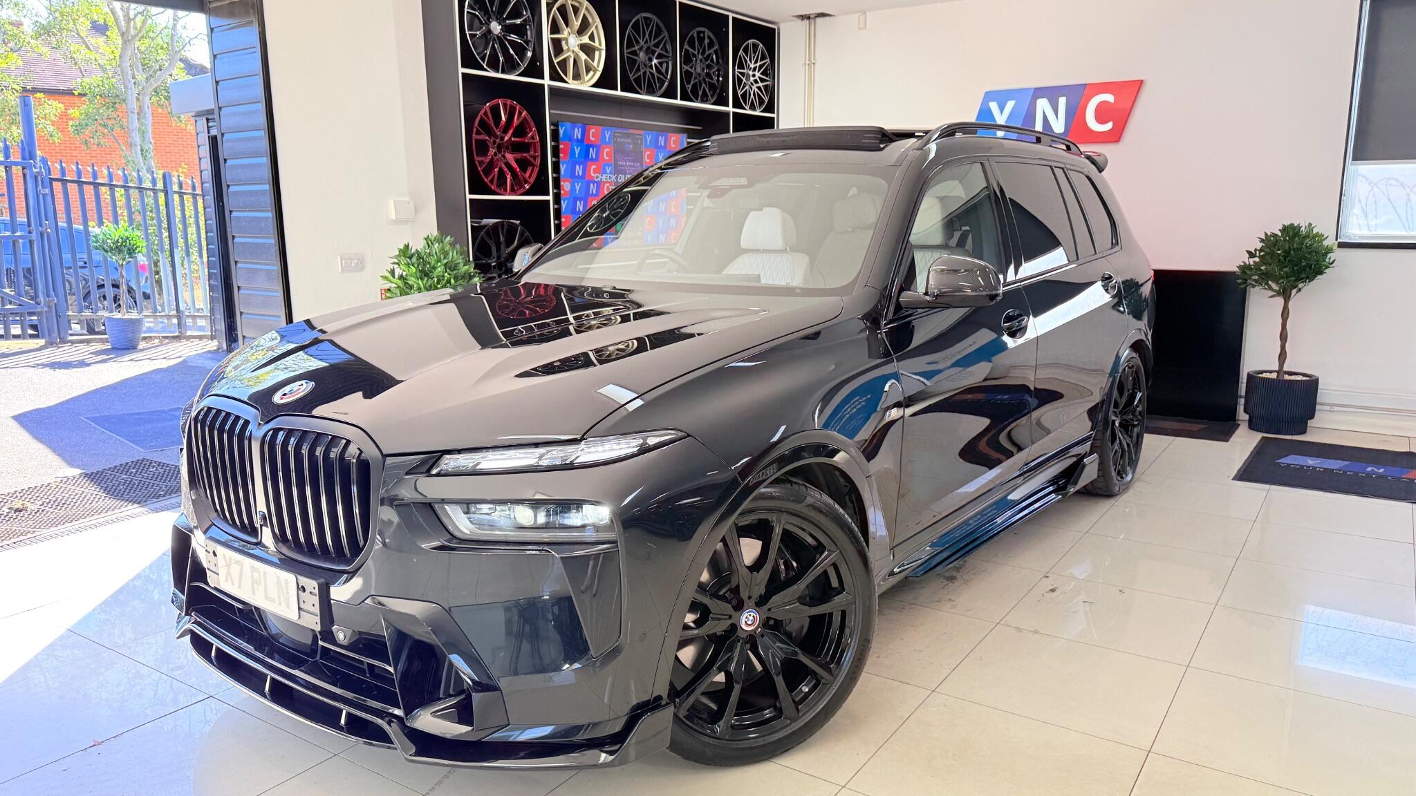 BMW X7 view 31