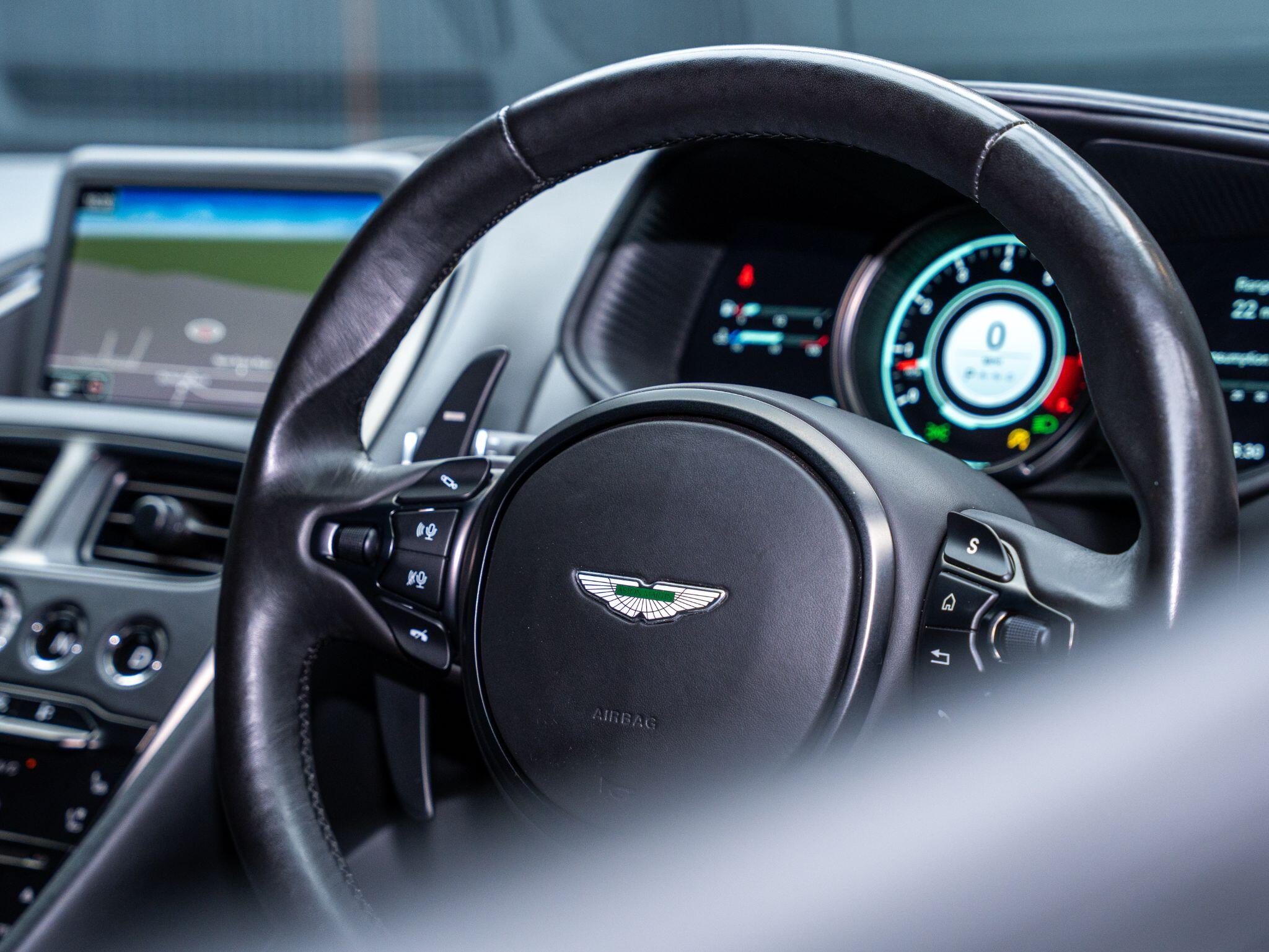 Aston Martin DB11 view 35