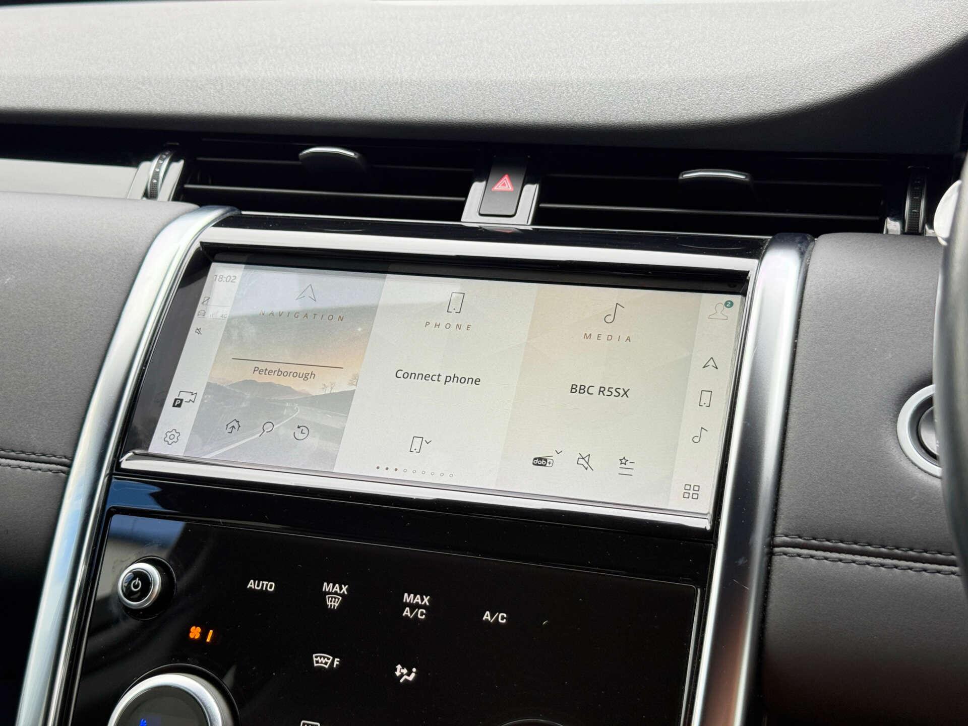 Land Rover Discovery Sport view 53