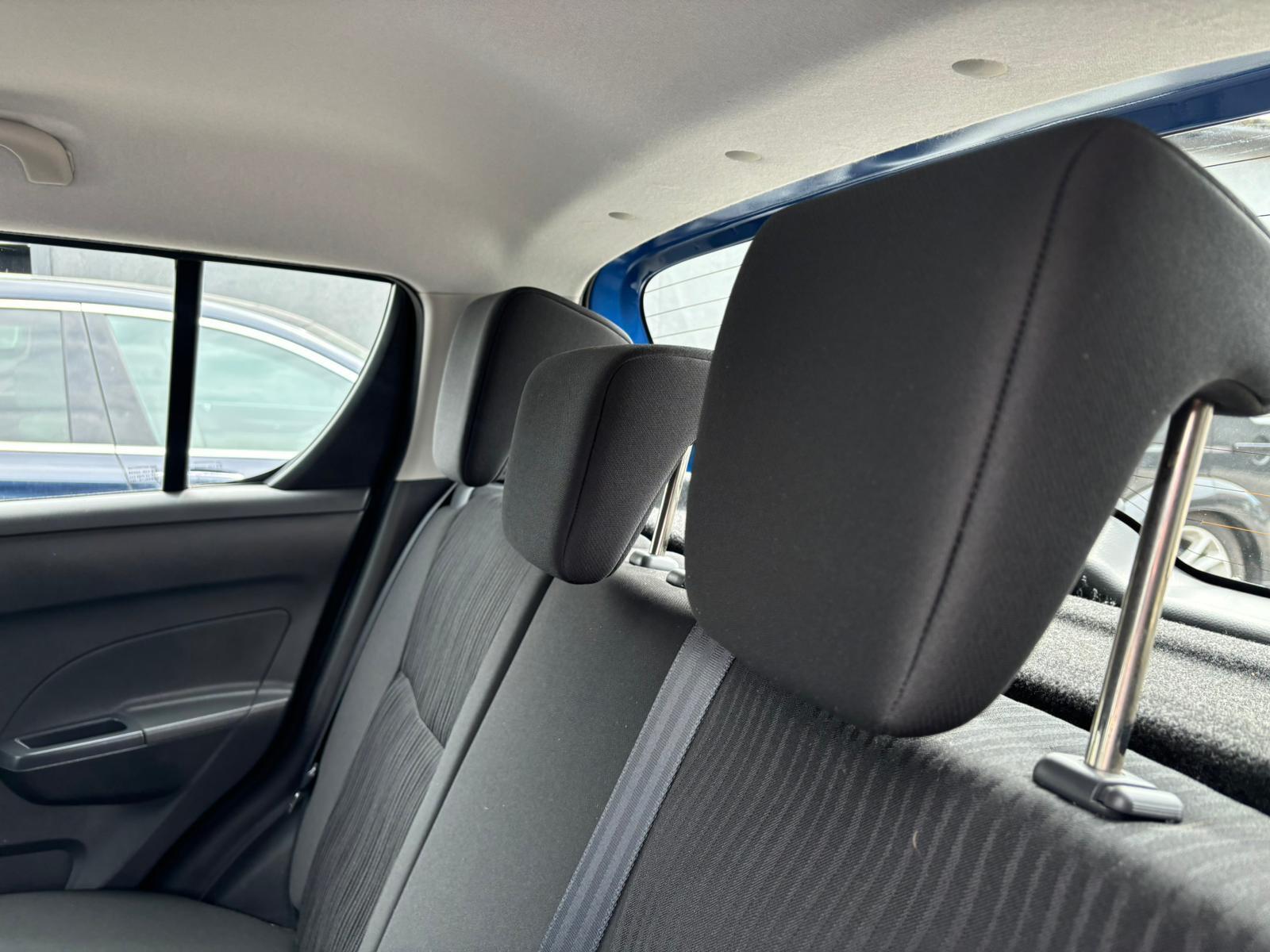 Suzuki Swift view 9