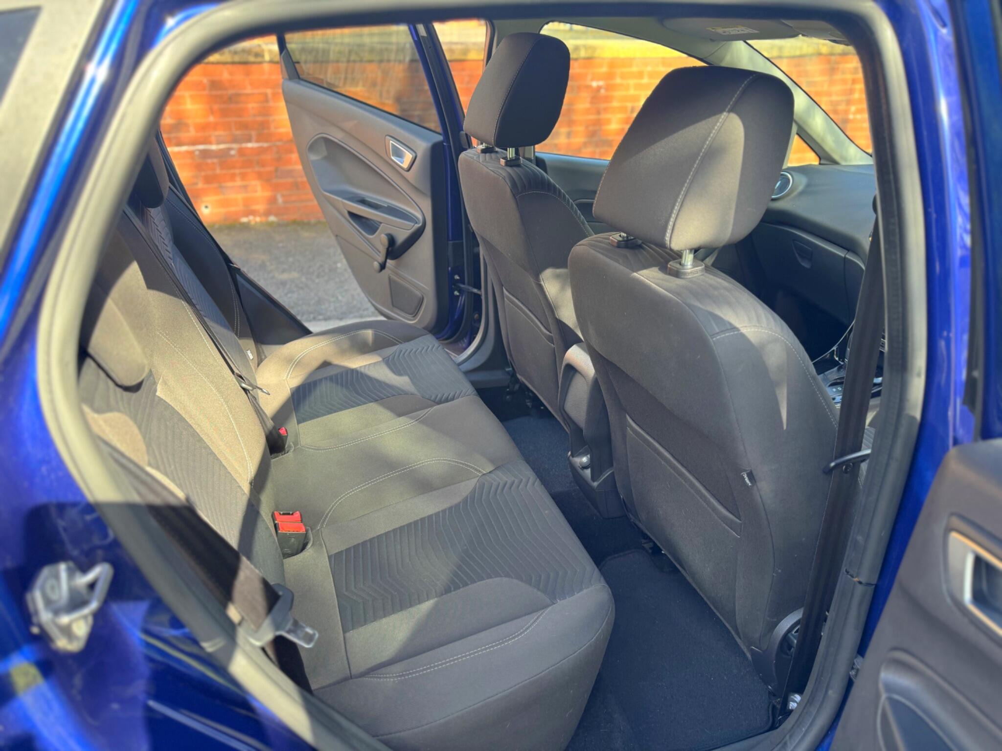 2015 Ford Fiesta 1.6 Titanium Powershift Euro 6 5dr image 37