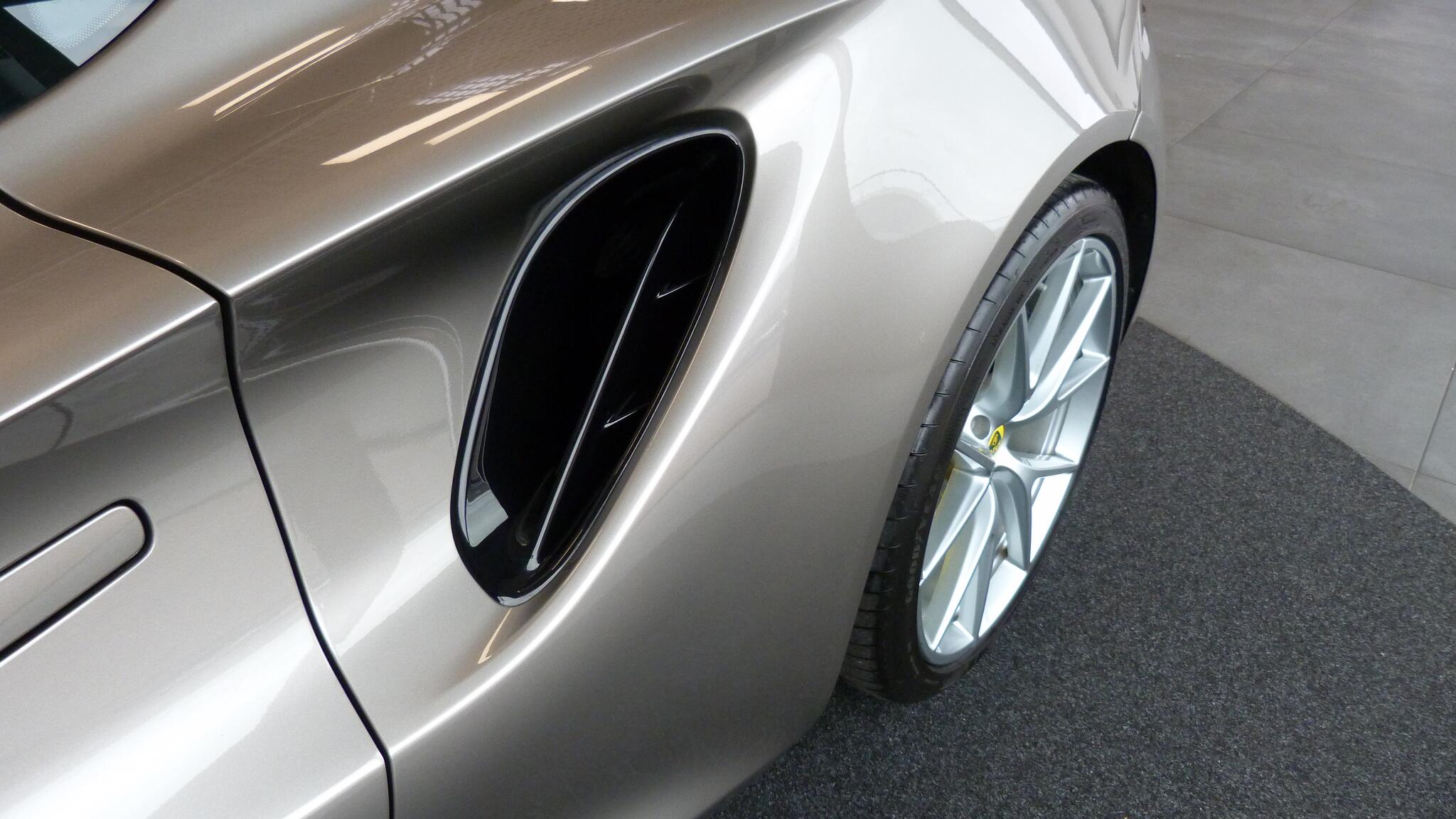 Lotus Emira view 43