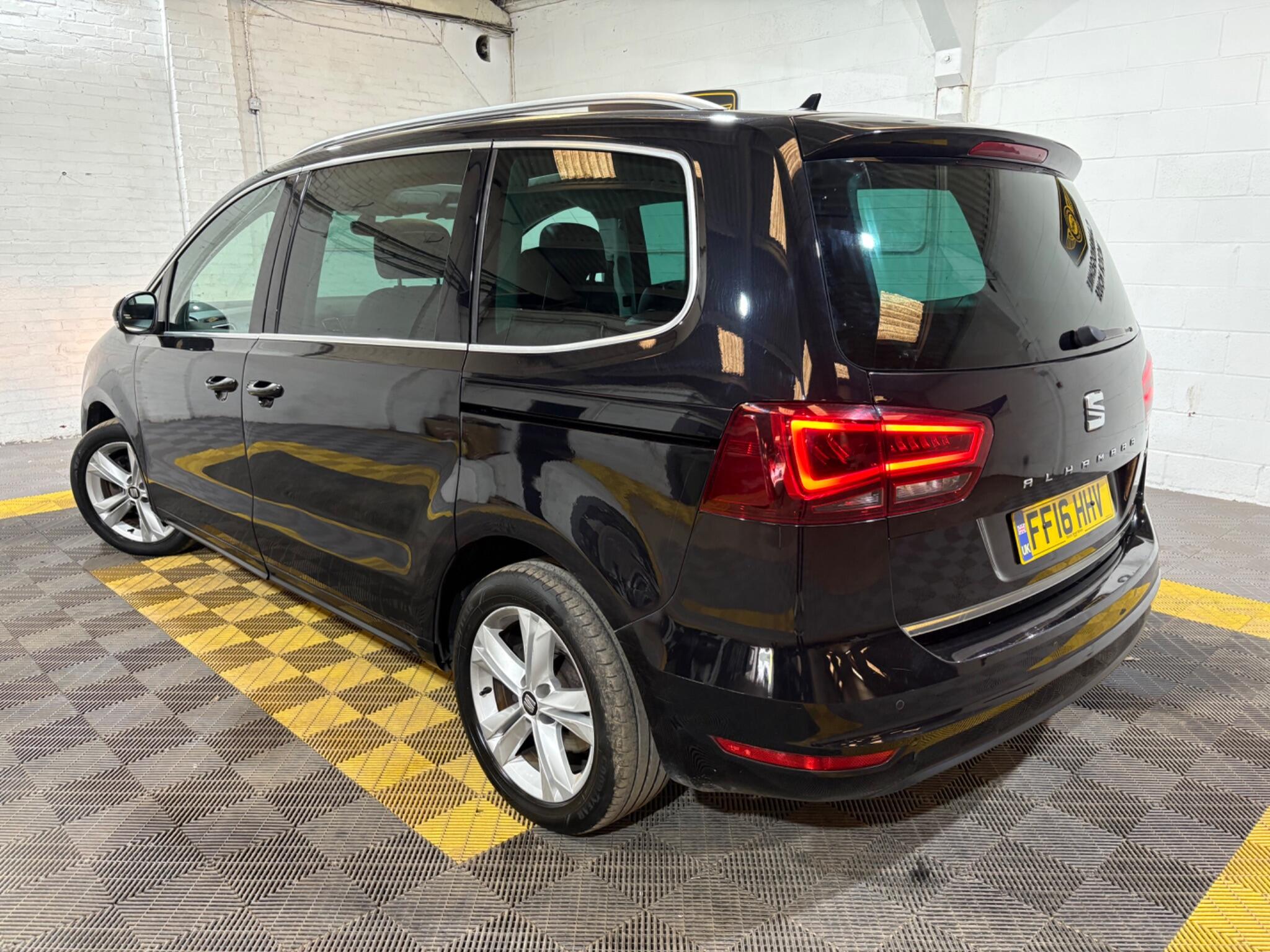 Seat Alhambra view 2