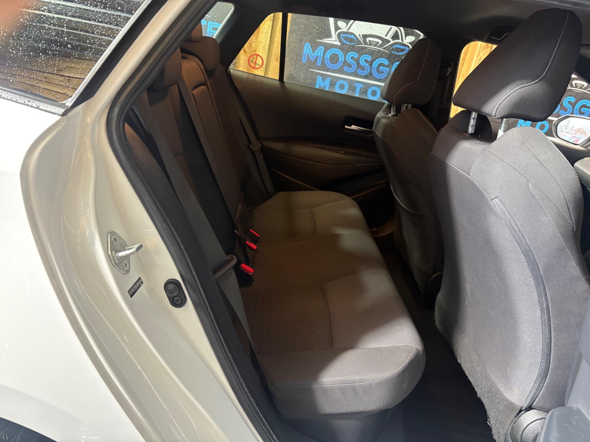 Toyota Corolla view 16