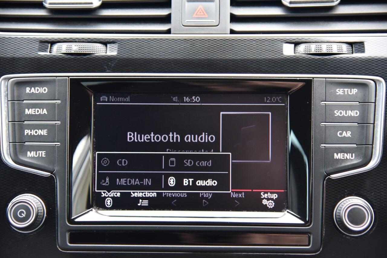 Volkswagen Golf view 35