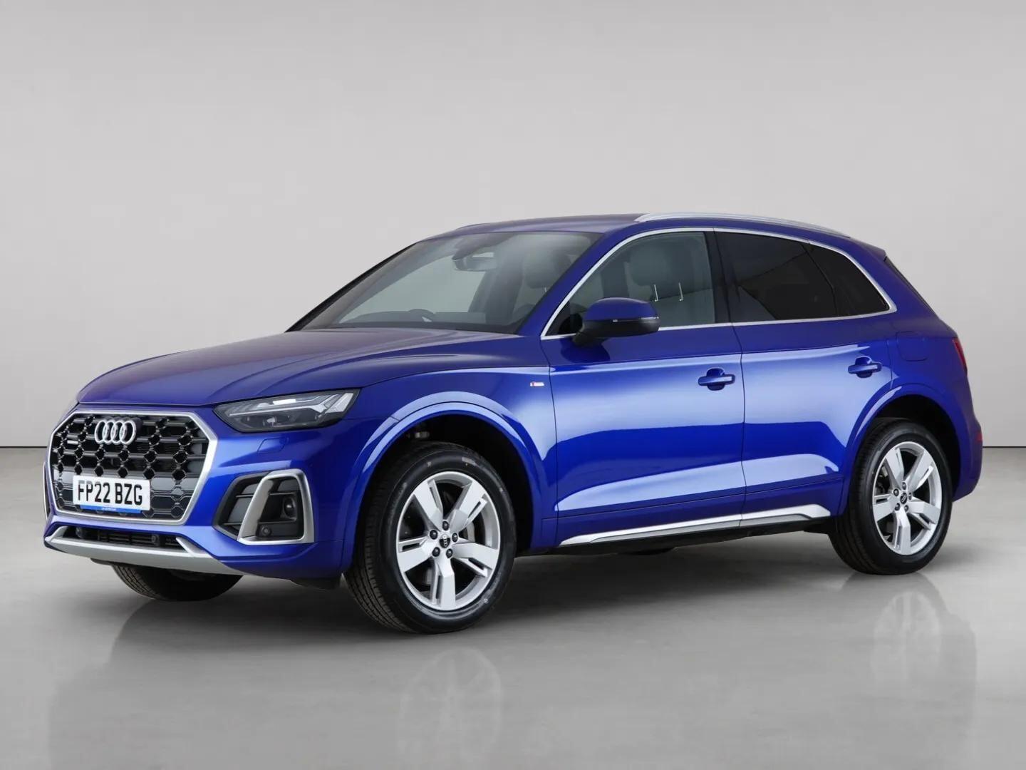 Audi Q5 view 2