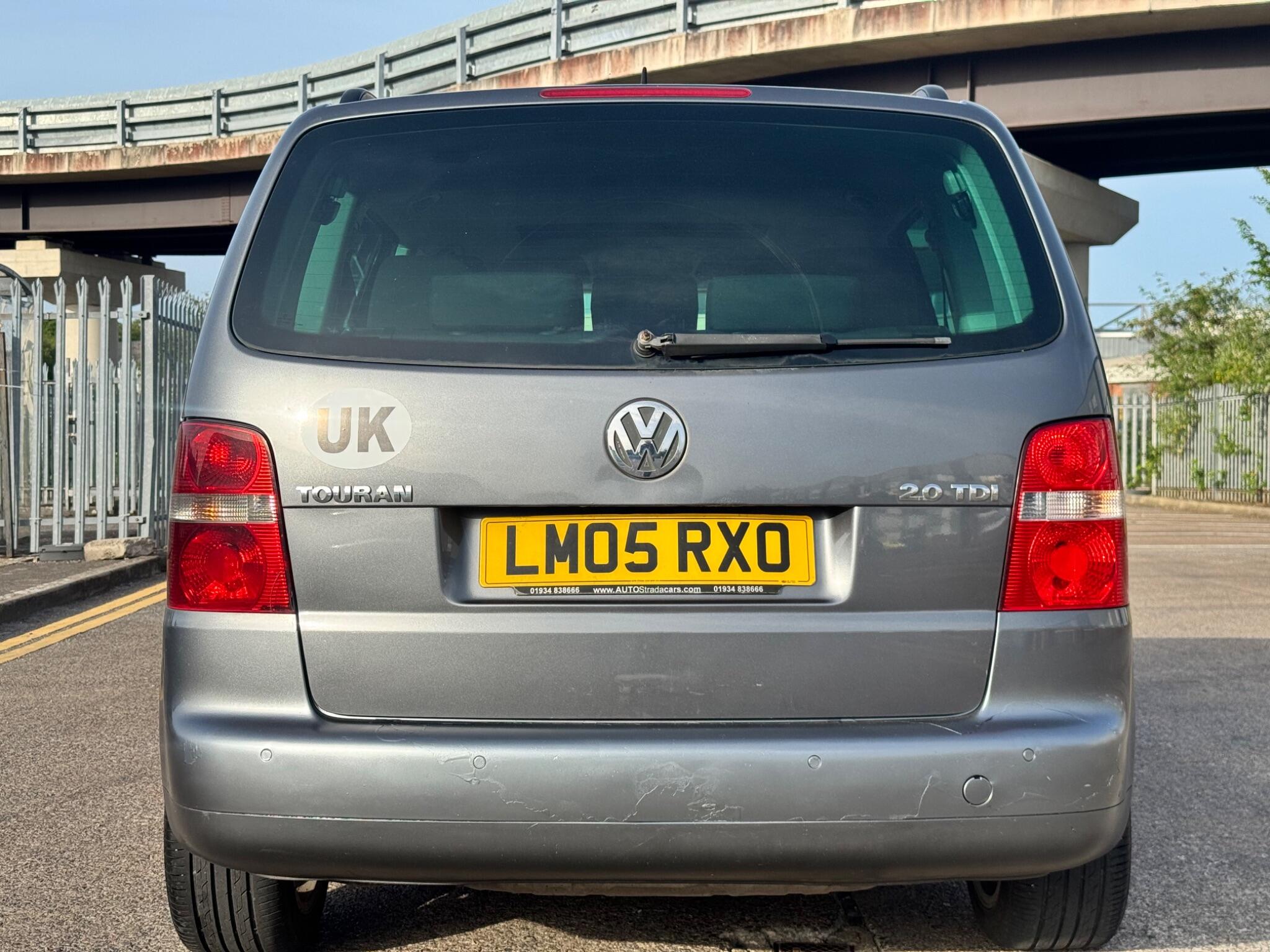 Volkswagen Touran view 13