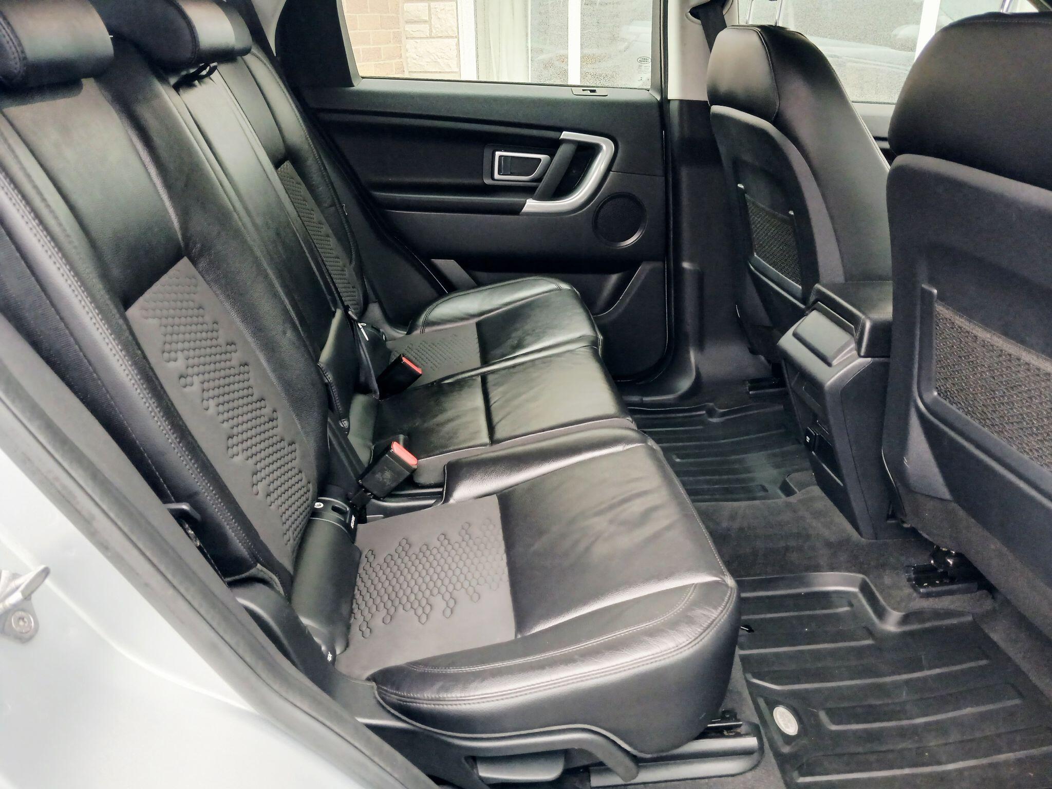 2018 Land Rover Discovery Sport 2.0 TD4 SE 4WD Euro 6 (s/s) 5dr • 100,000 miles image 20