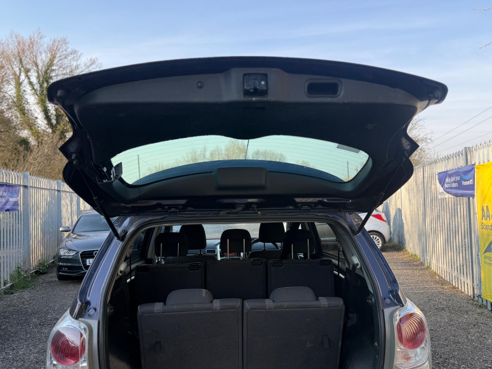 2015 Toyota Verso image 26