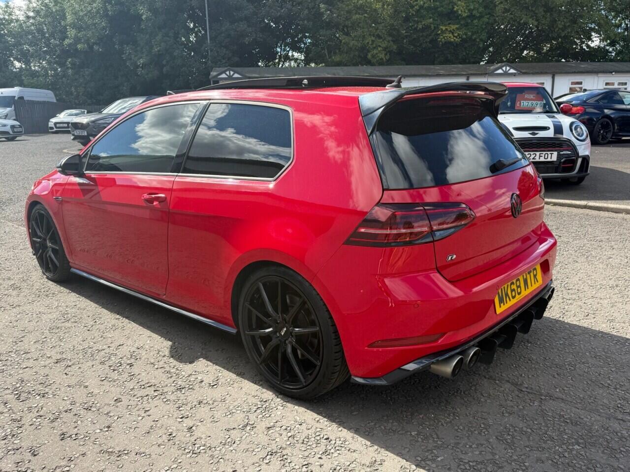 Volkswagen Golf view 8