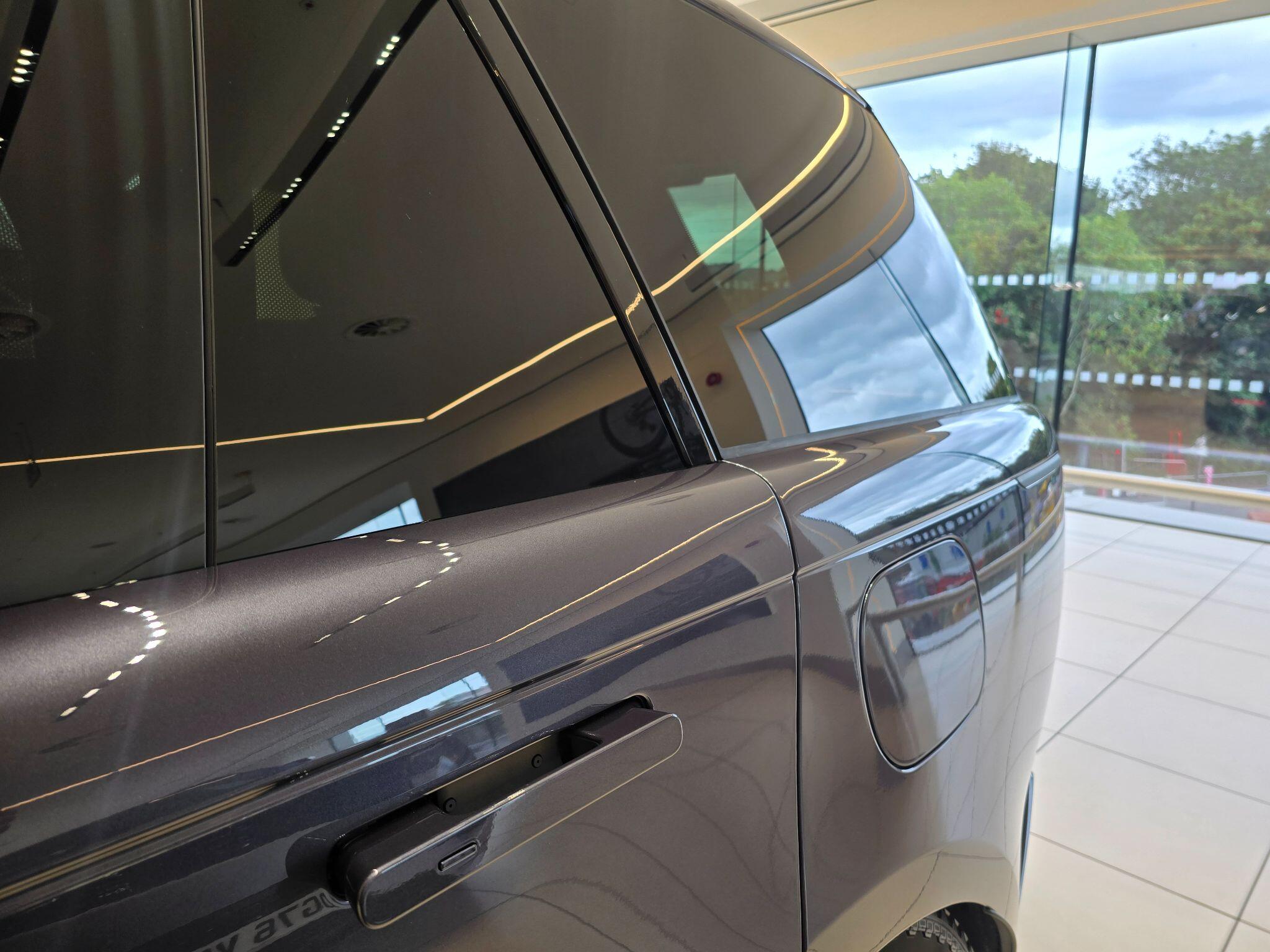 Land Rover Range Rover view 44