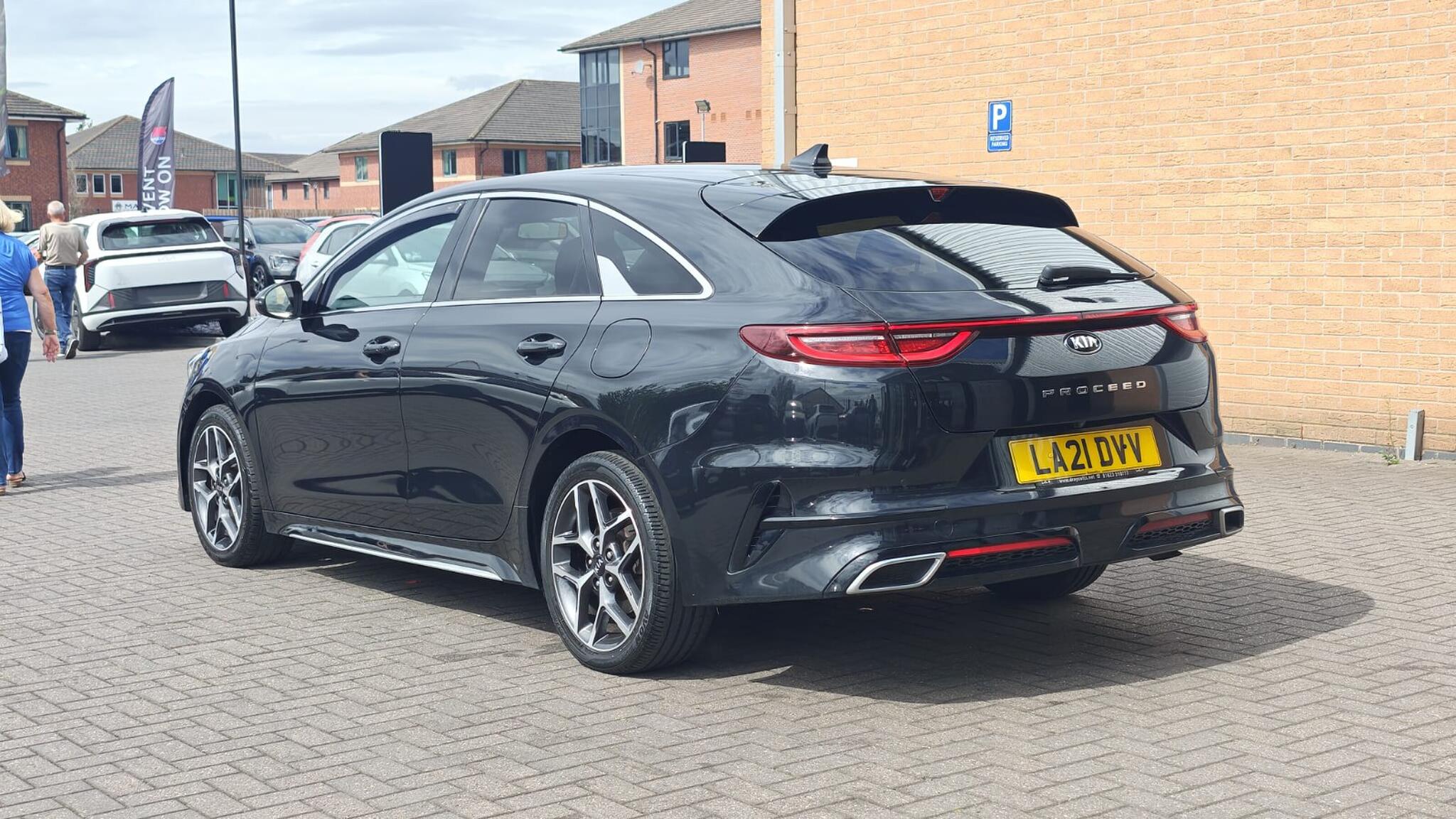 Kia Proceed view 9