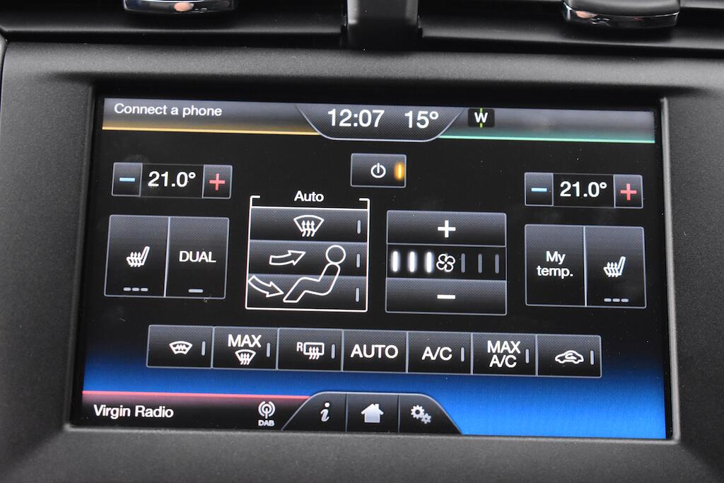 Ford Mondeo view 64