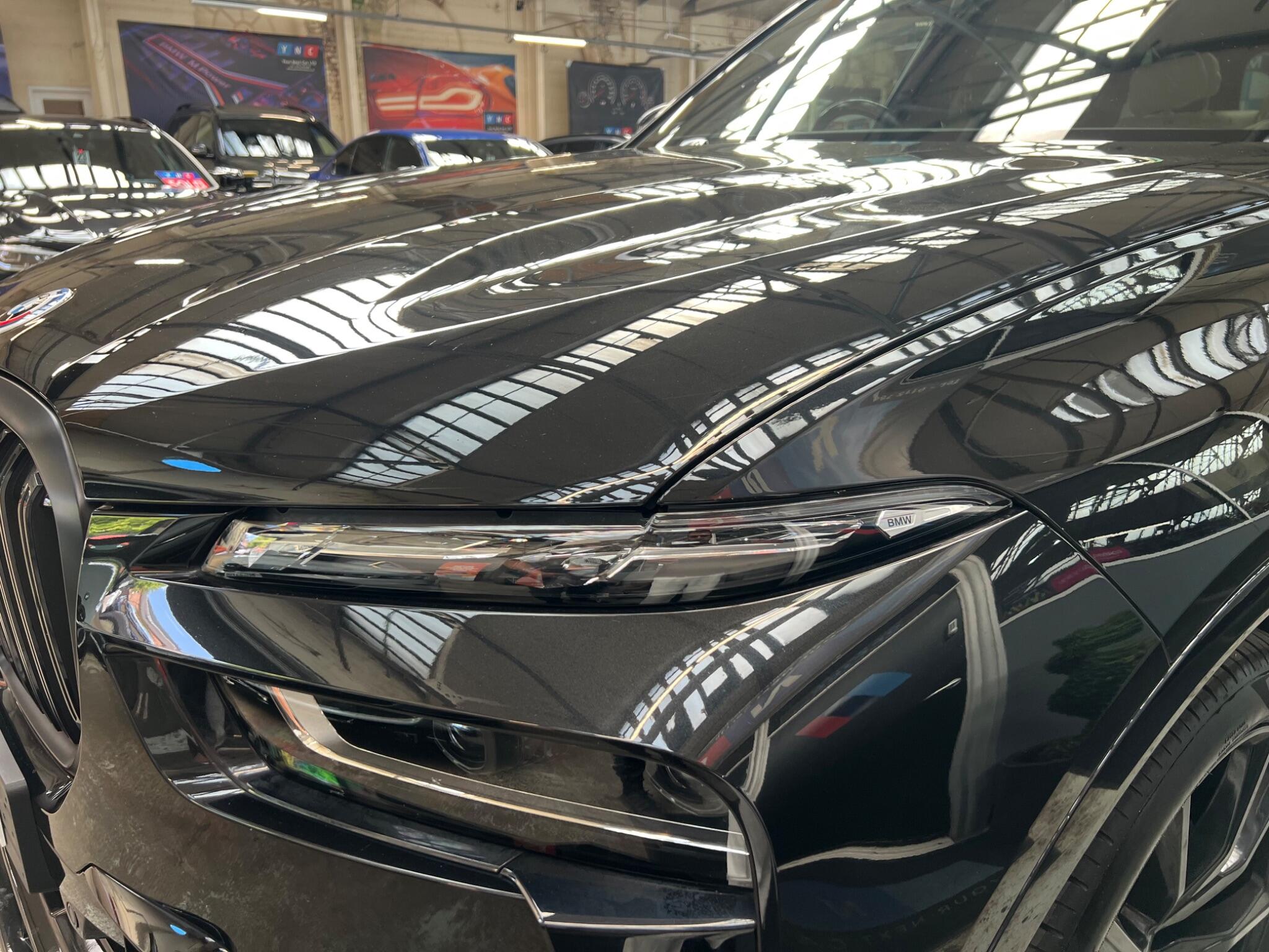BMW X7 view 64