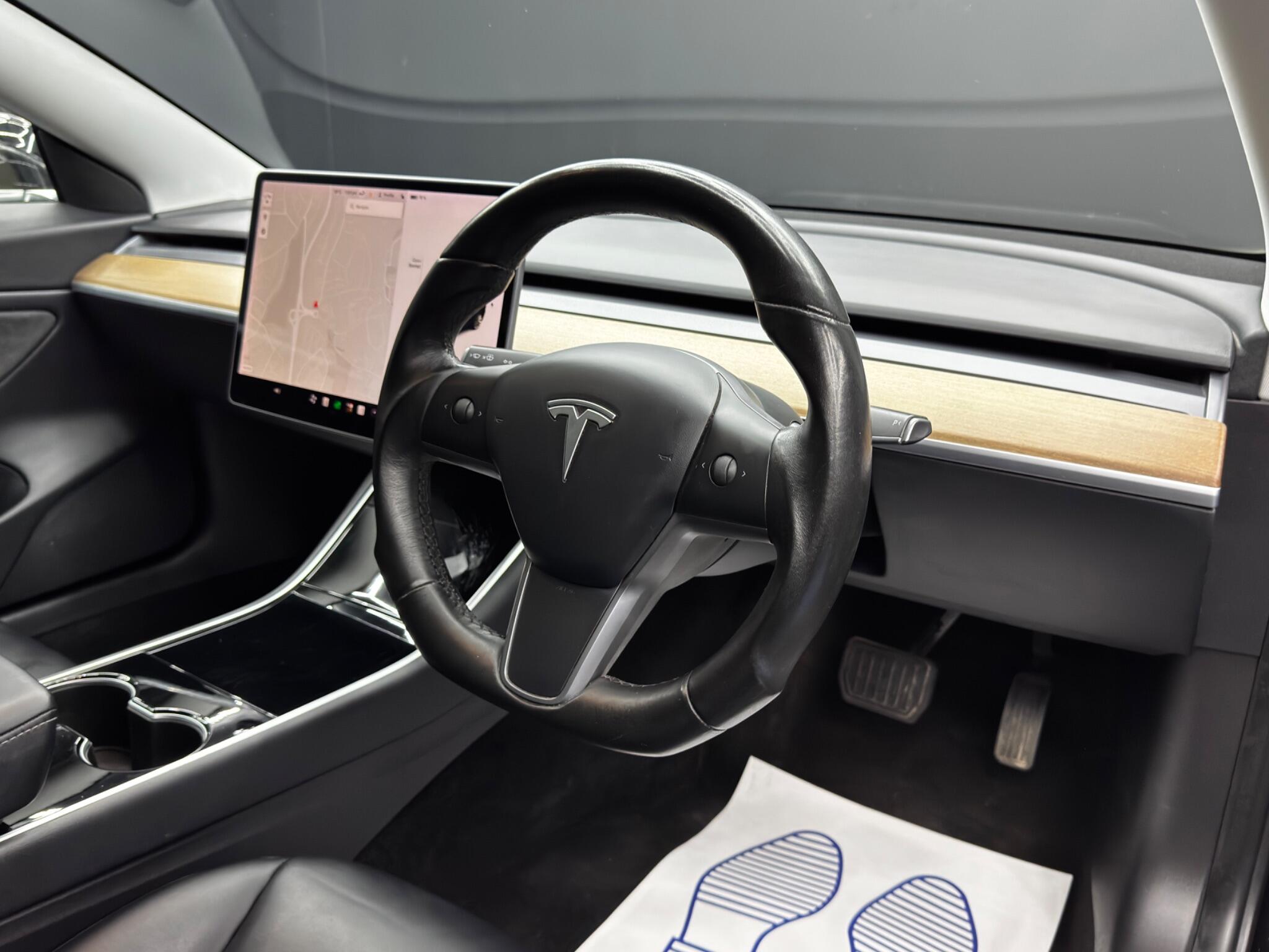 Tesla Model 3 view 9