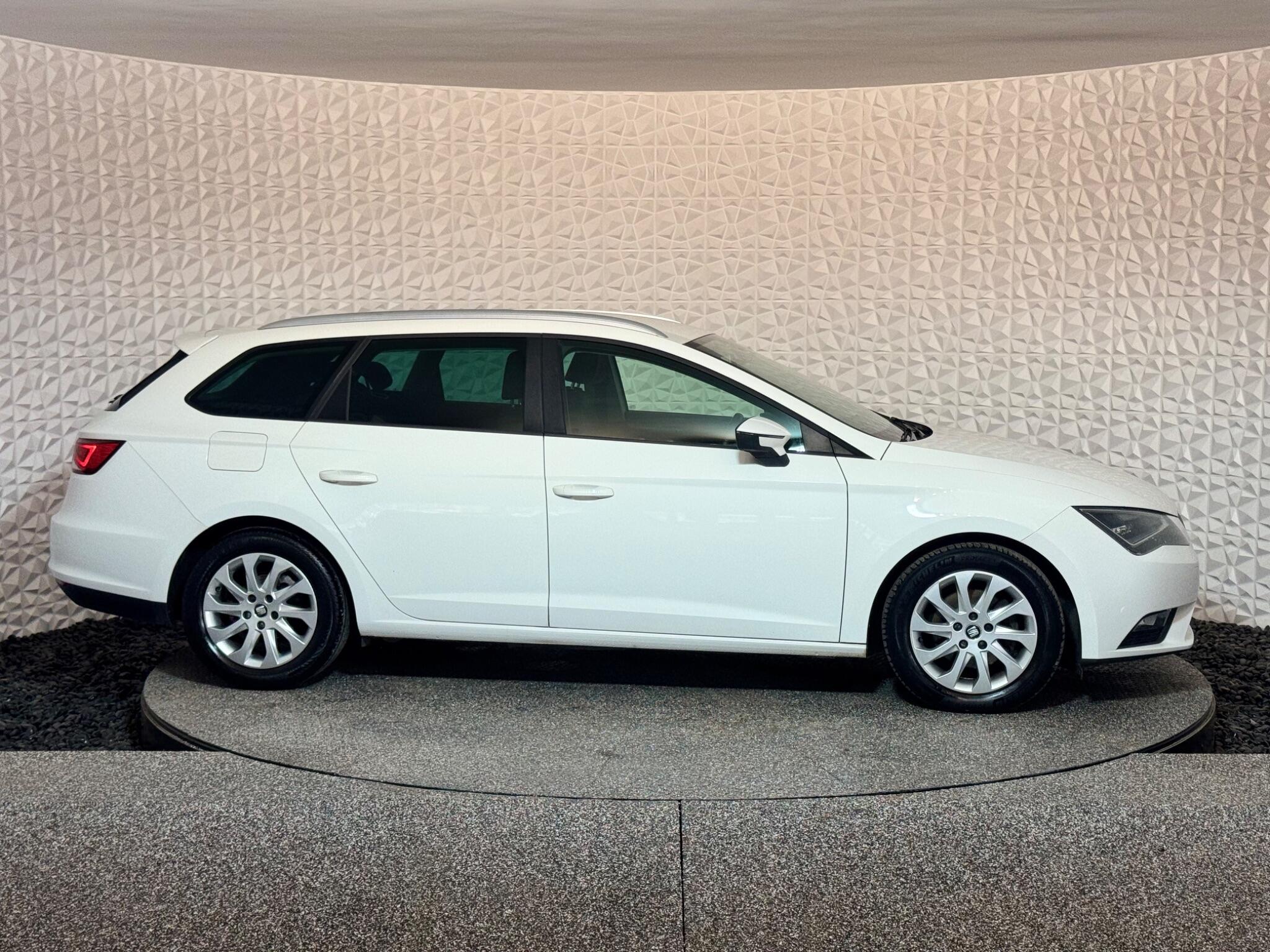 Seat Leon view 7