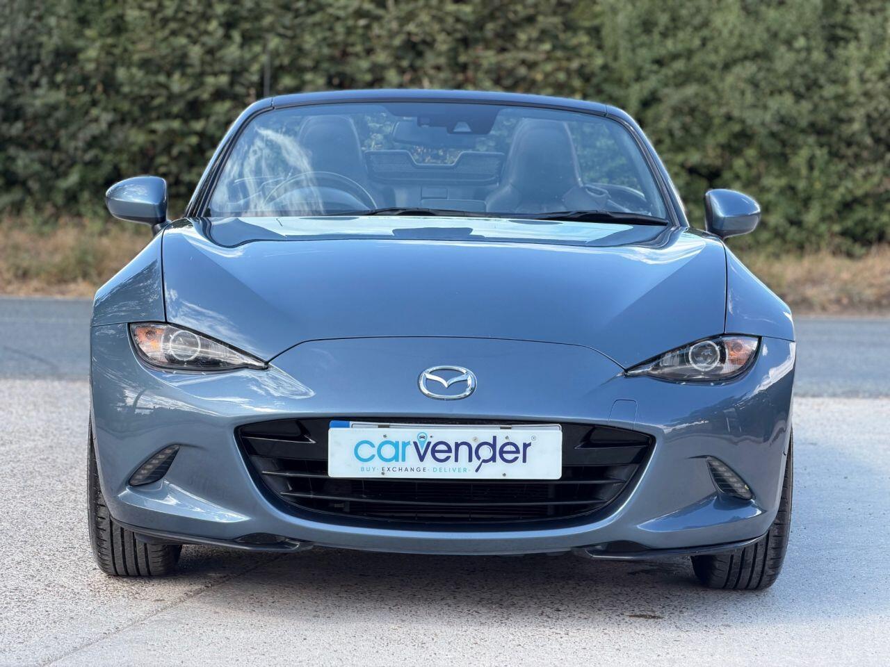 Mazda MX-5 view 8
