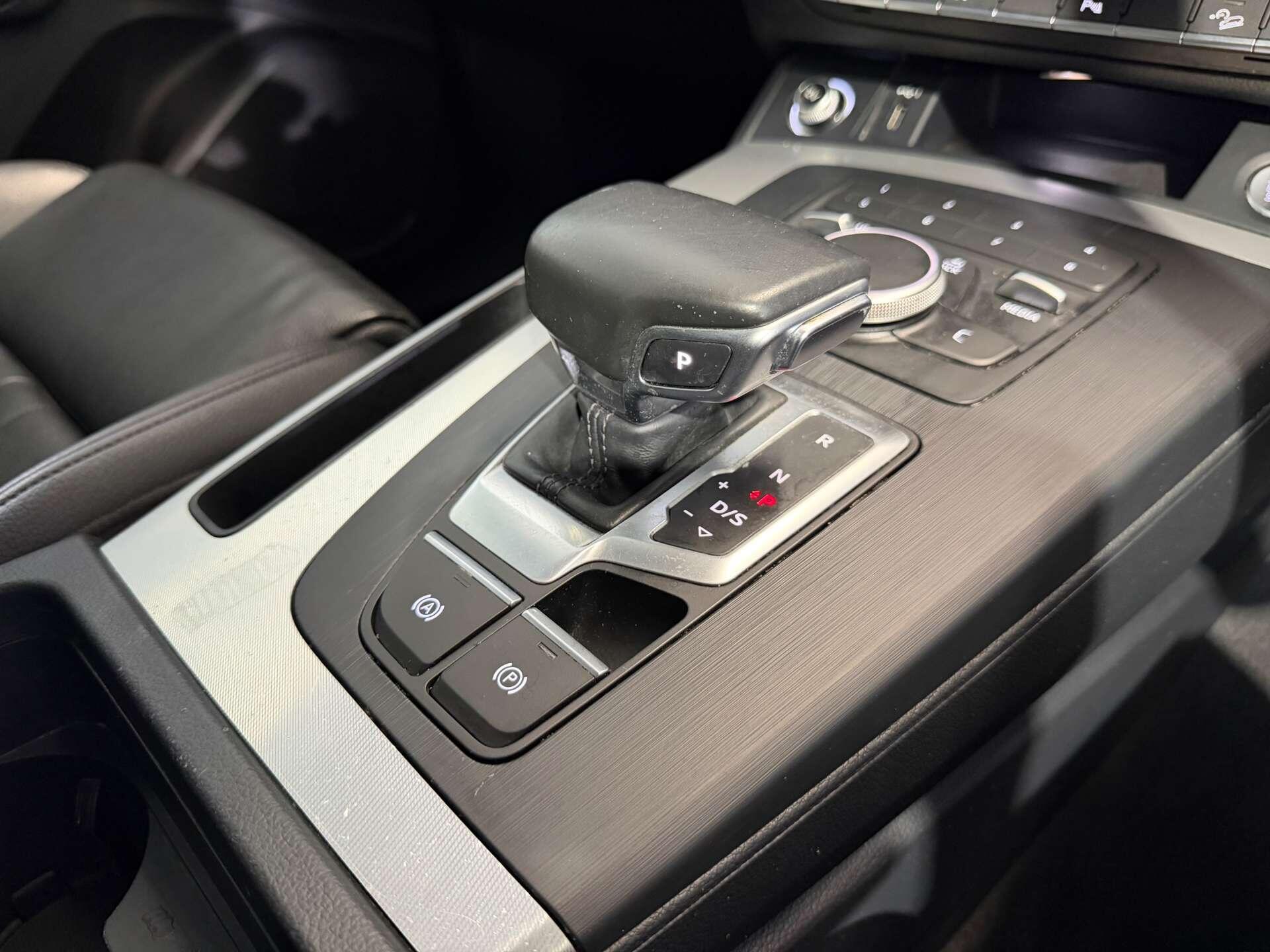 Audi Q5 view 20