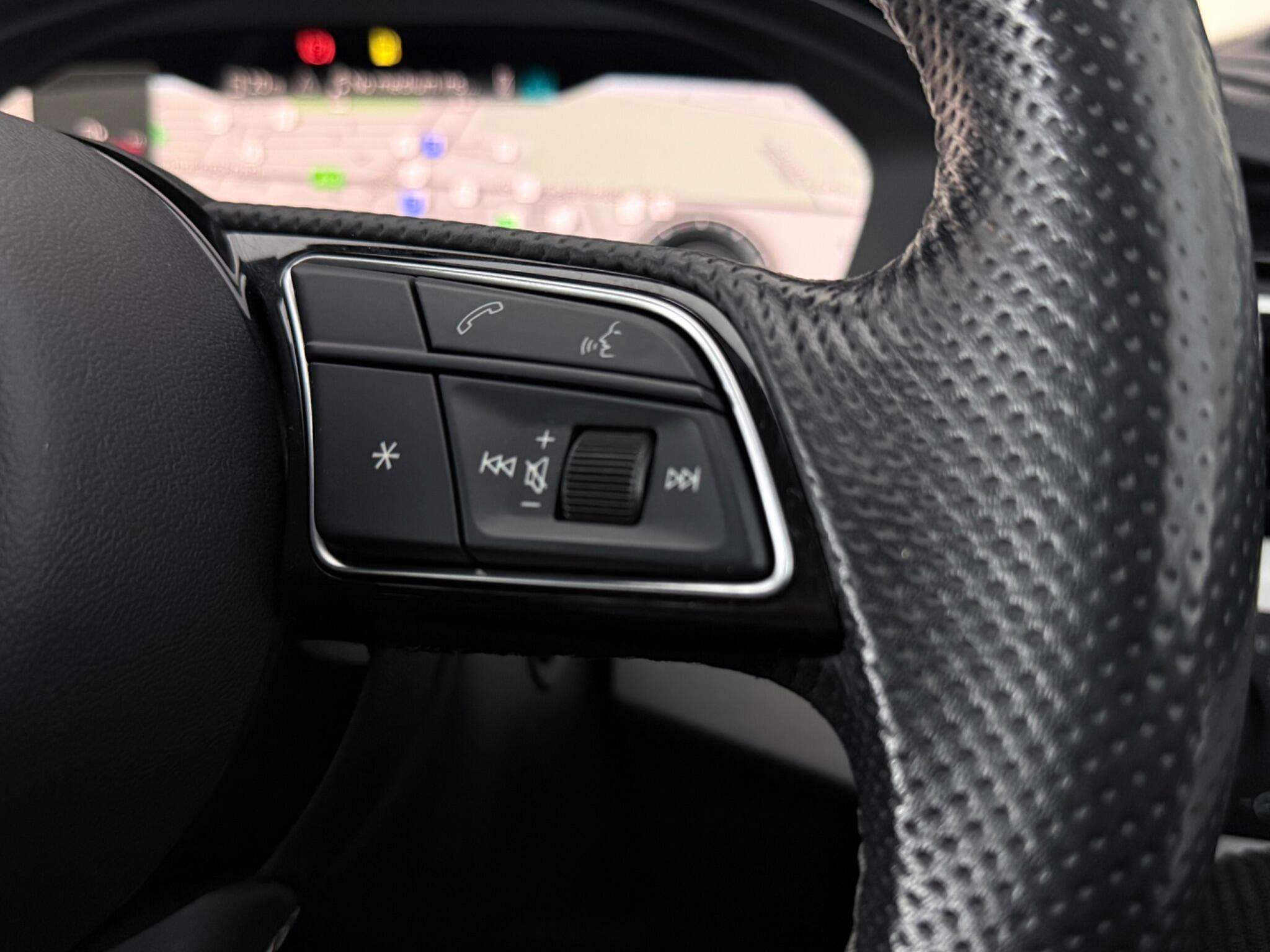 Audi A4 view 17