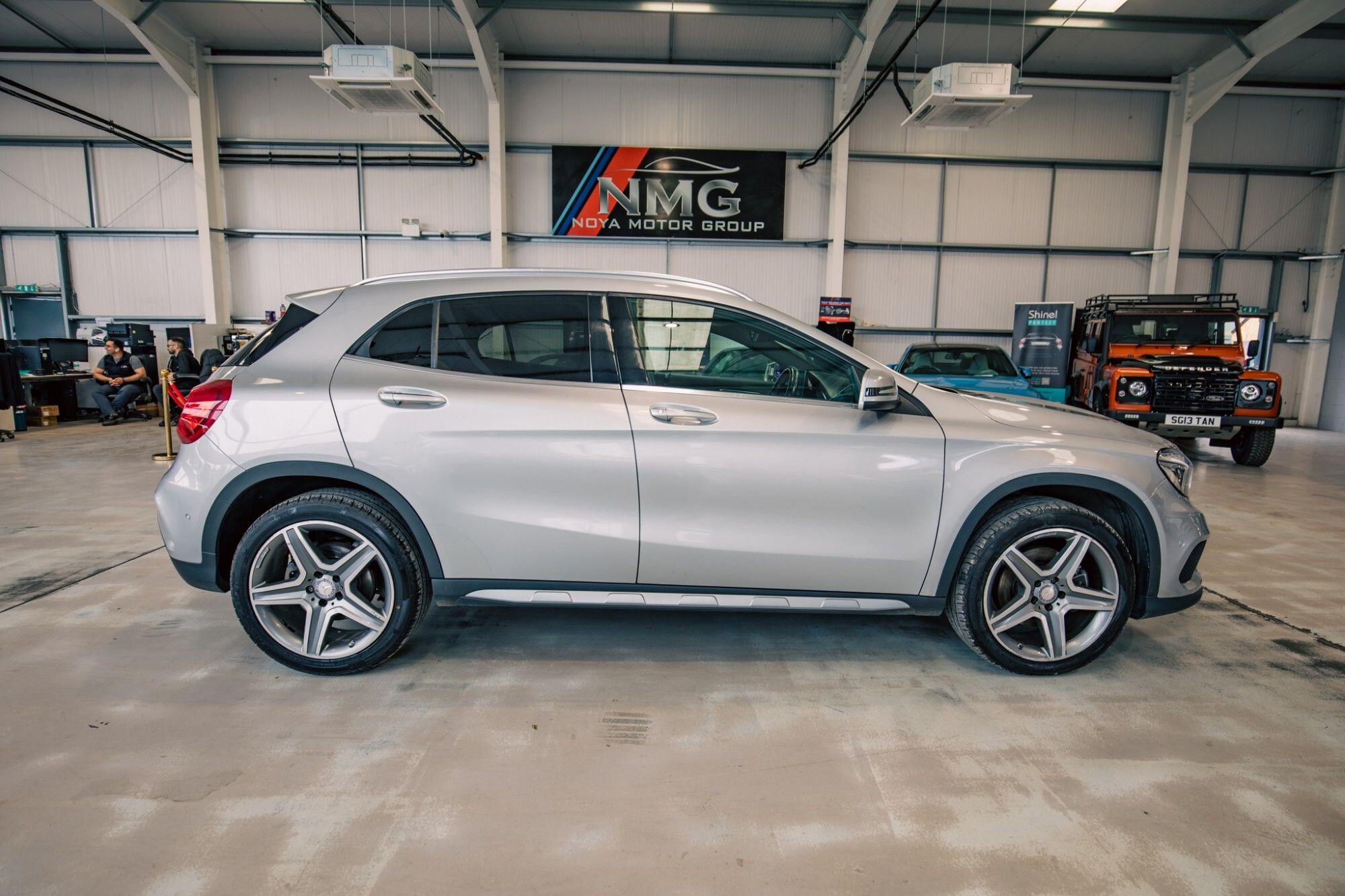 Mercedes-Benz Gla view 23