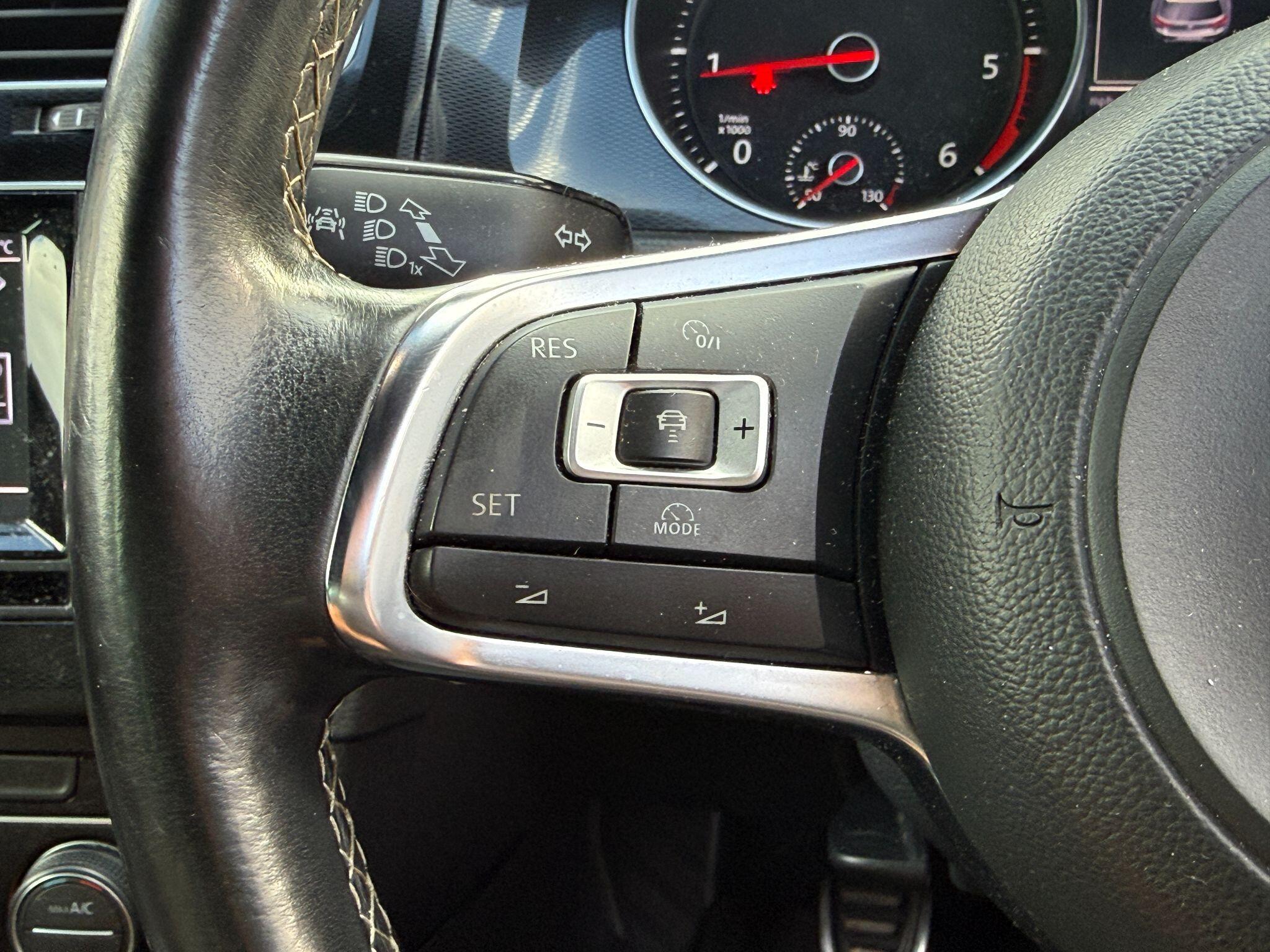 Volkswagen Golf view 16