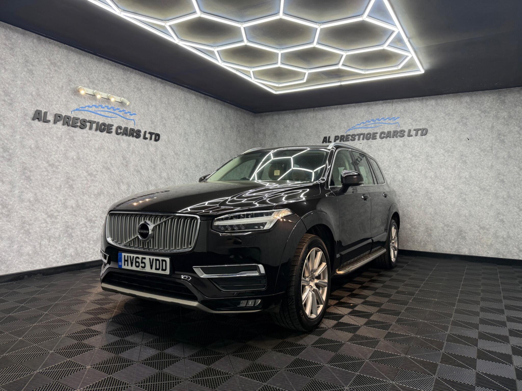 Volvo XC90 main image