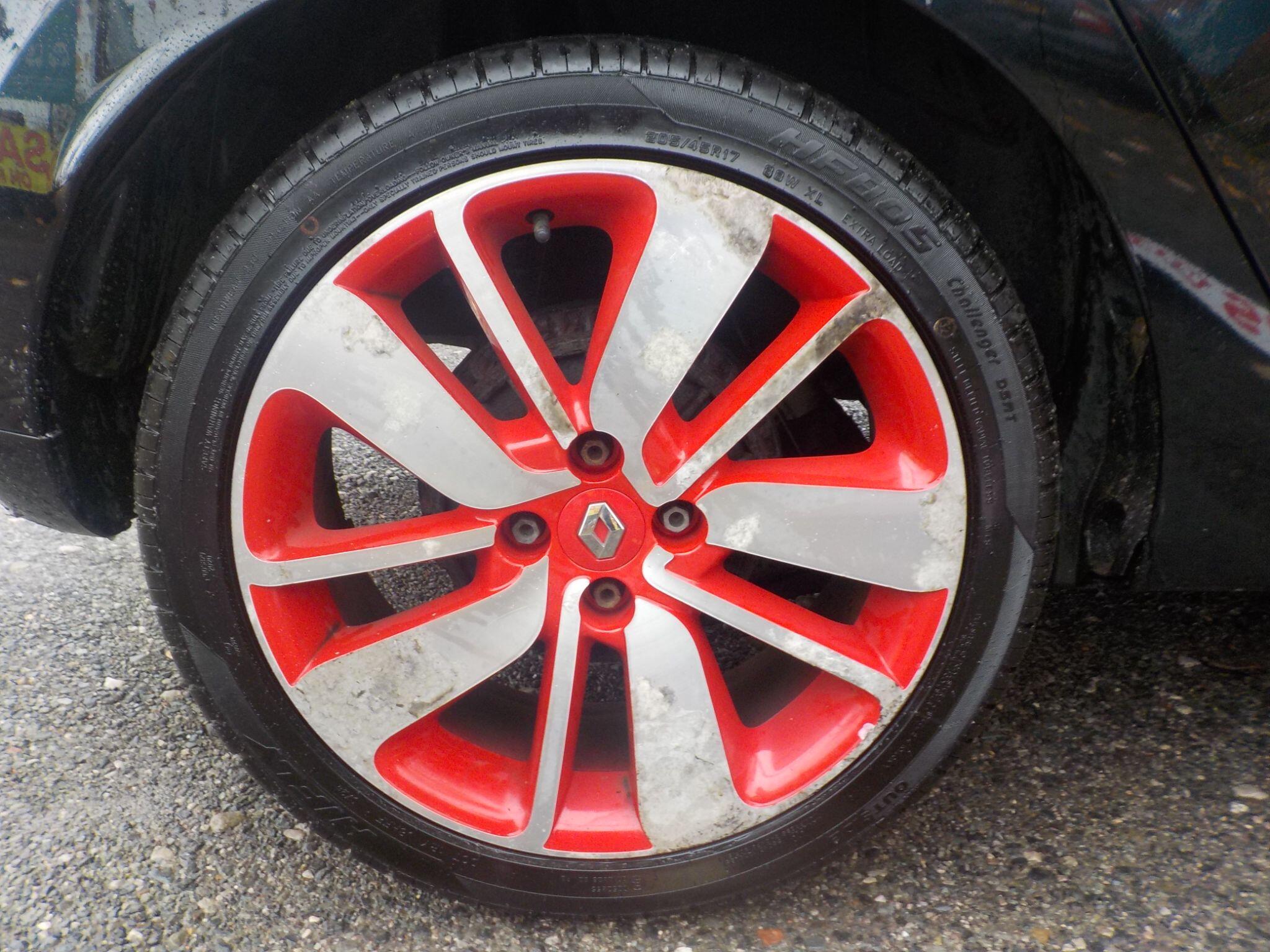 Renault Clio 0.9 TCe Dynamique S MediaNav Euro 5 (s/s) 5dr