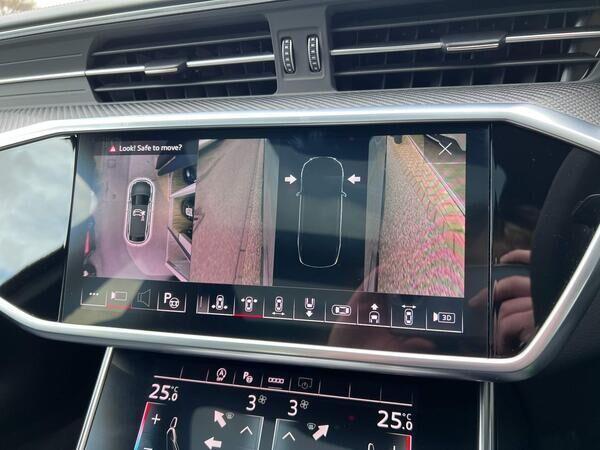 Audi RS6 Avant view 37