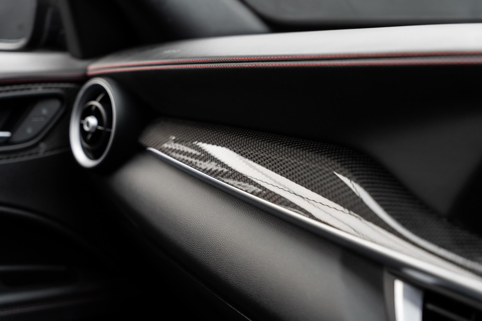 Alfa Romeo Stelvio view 7