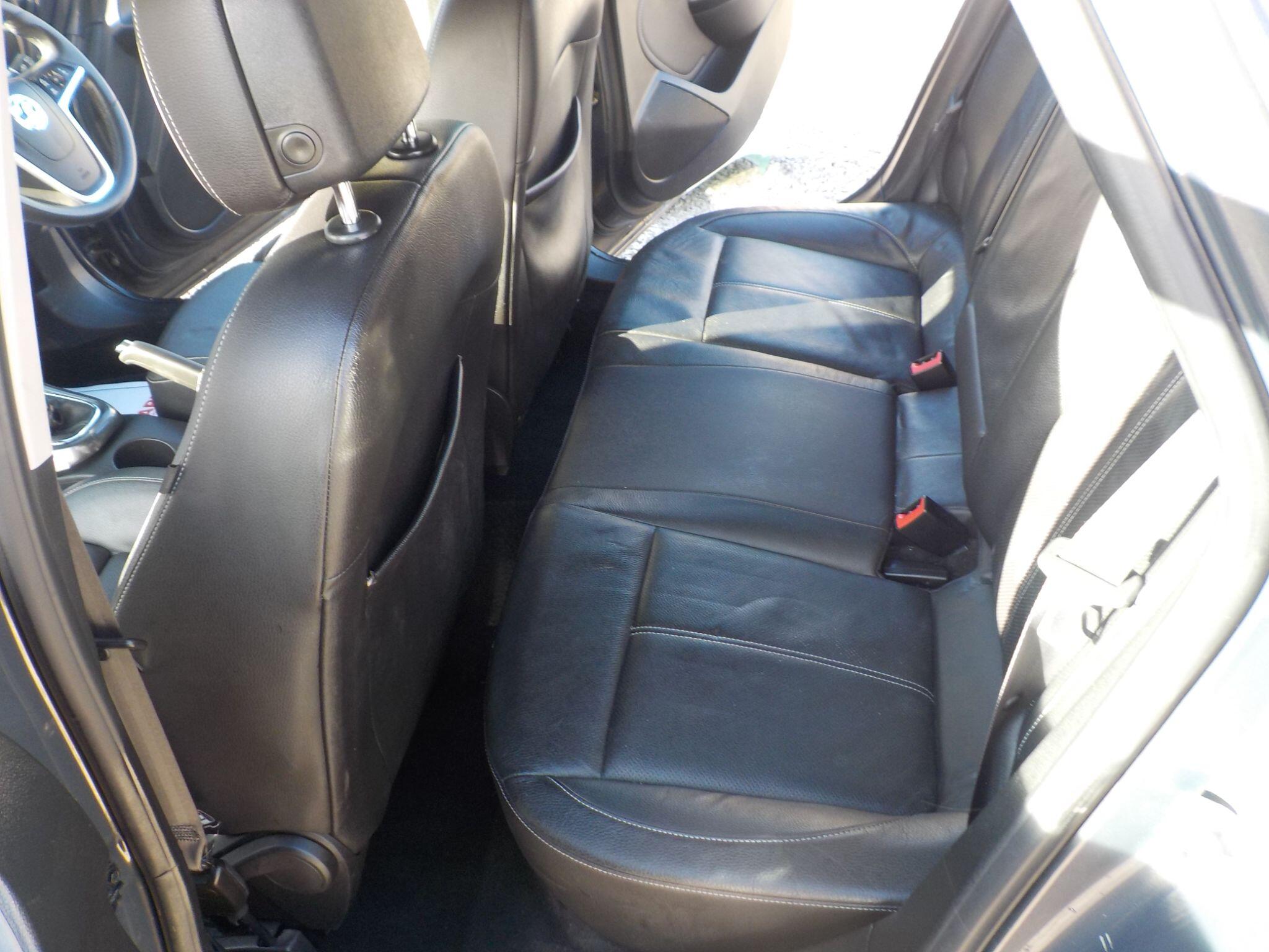 Vauxhall Astra 1.7 CDTi ecoFLEX 99g Elite Euro 5 (s/s) 5dr