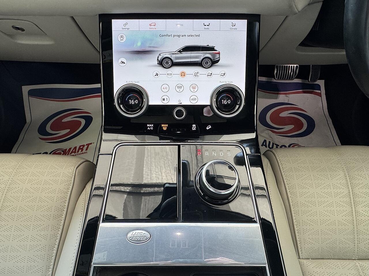 Land Rover Range Rover Velar view 16