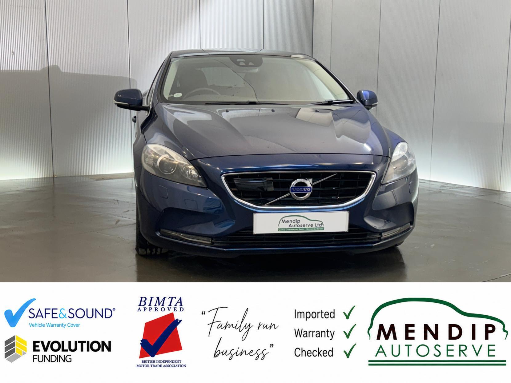 Volvo V40 view 45